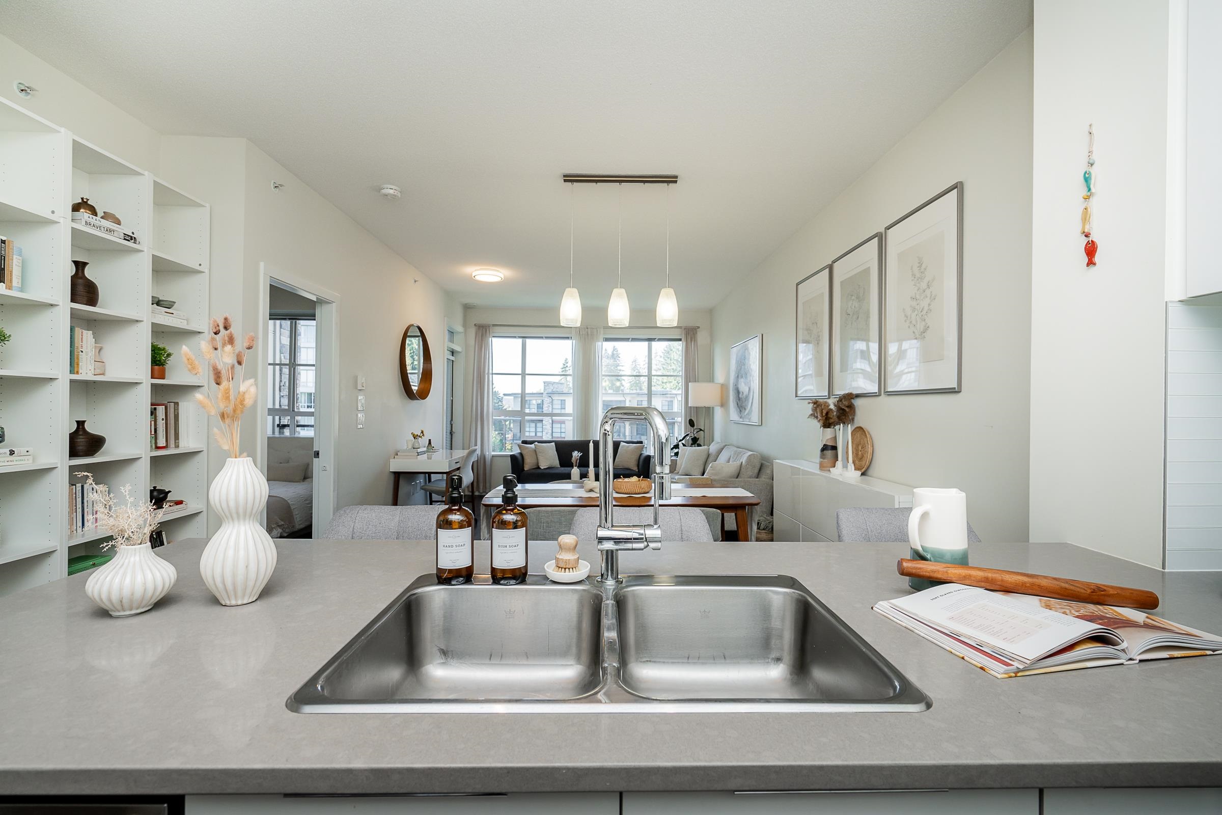 510 1152 WINDSOR MEWS, #510