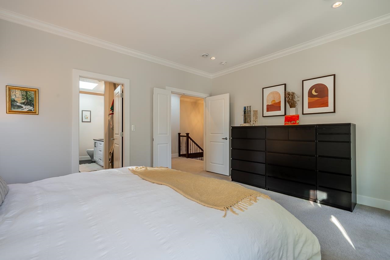 1870 BEAULYNN PLACE