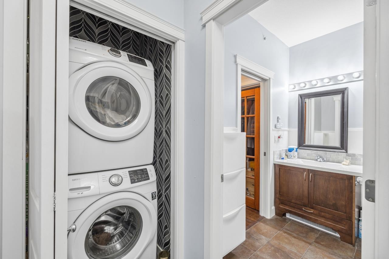 417 2336 WHYTE AVENUE, #417