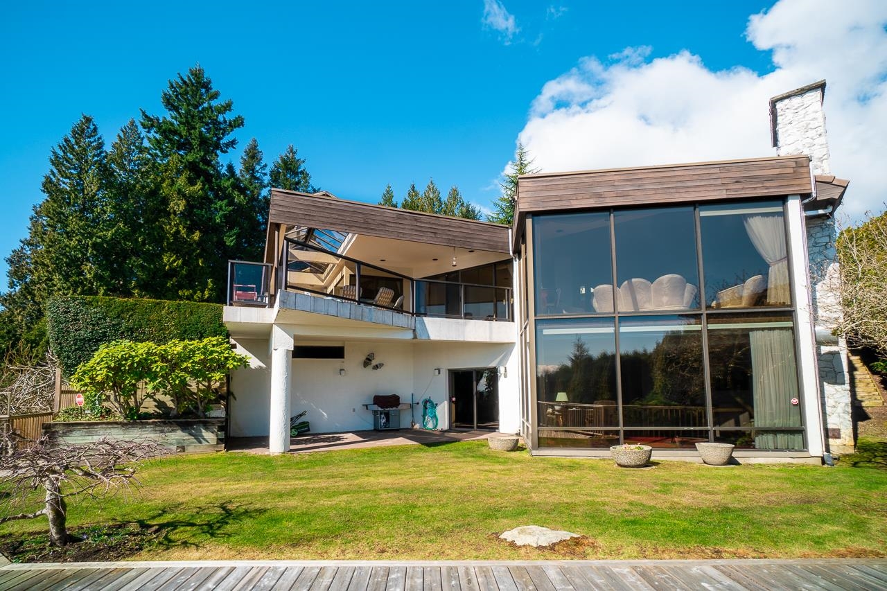 2289 WESTHILL DRIVE