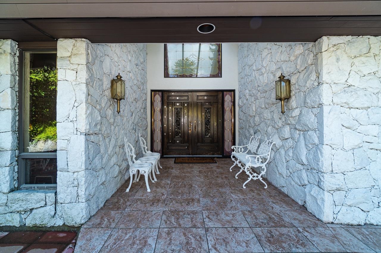 2289 WESTHILL DRIVE