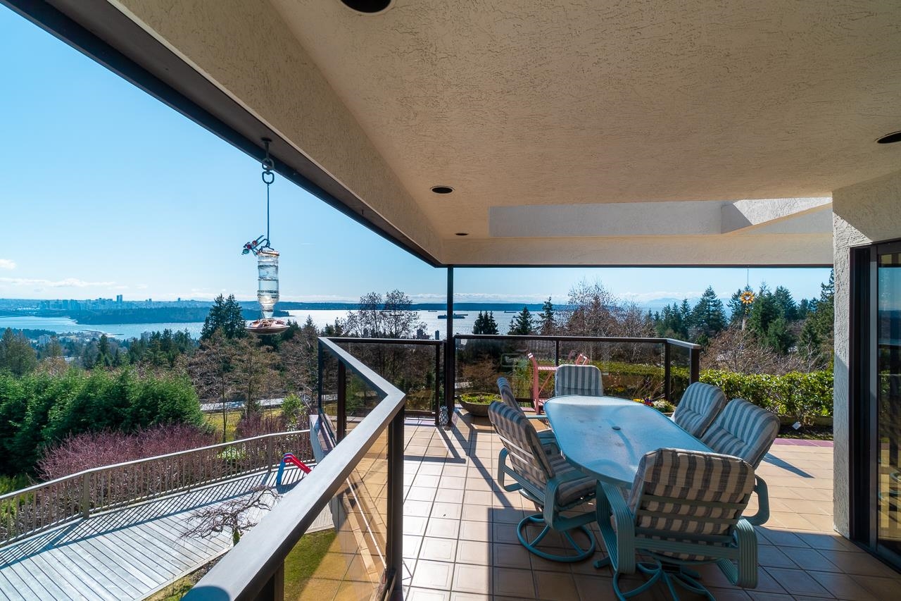 2289 WESTHILL DRIVE