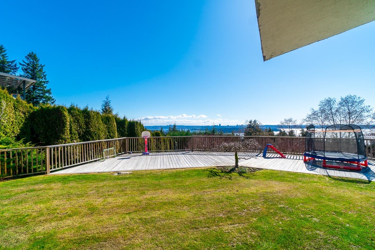 2289 WESTHILL DRIVE