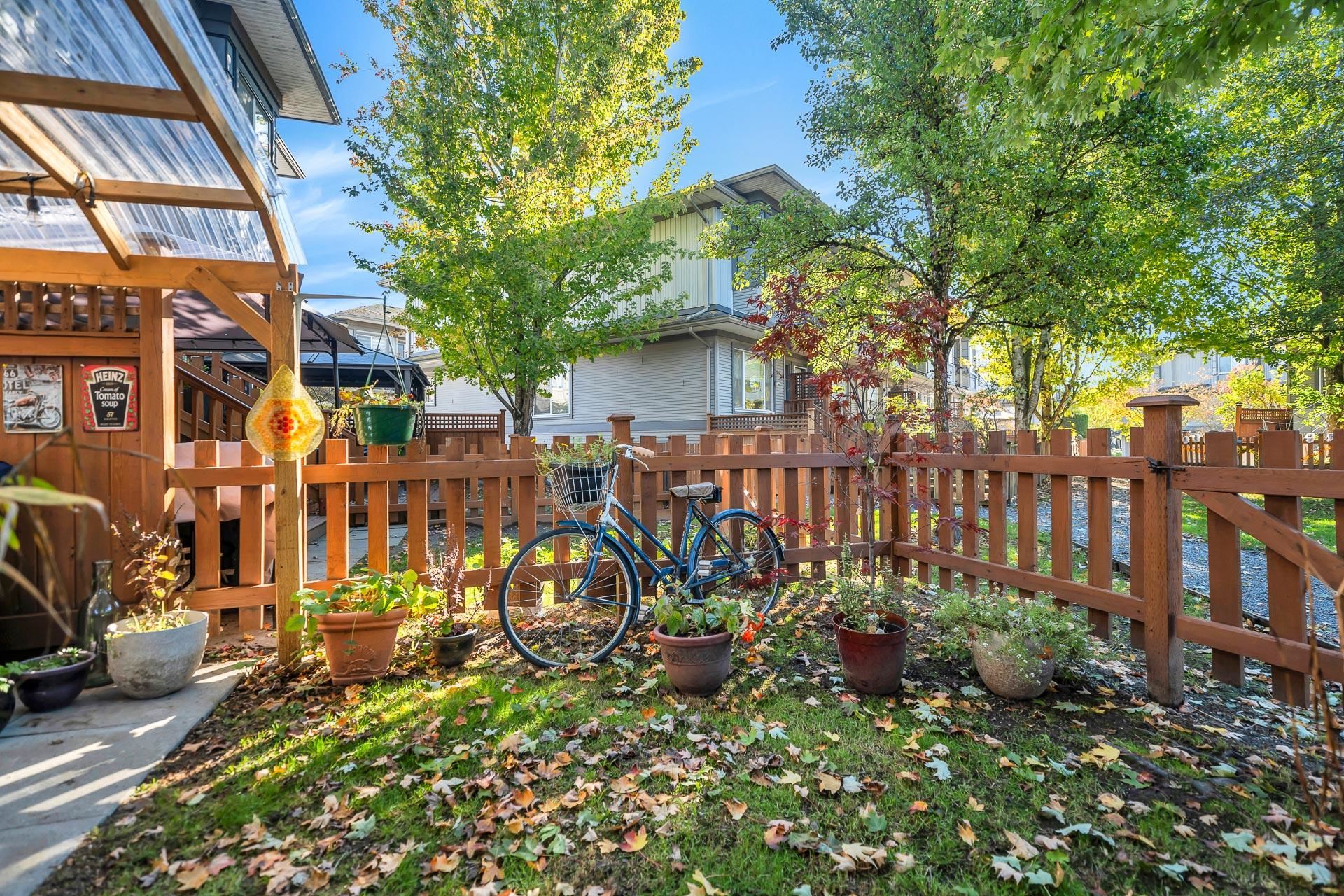 39 18701 66 AVENUE, #39