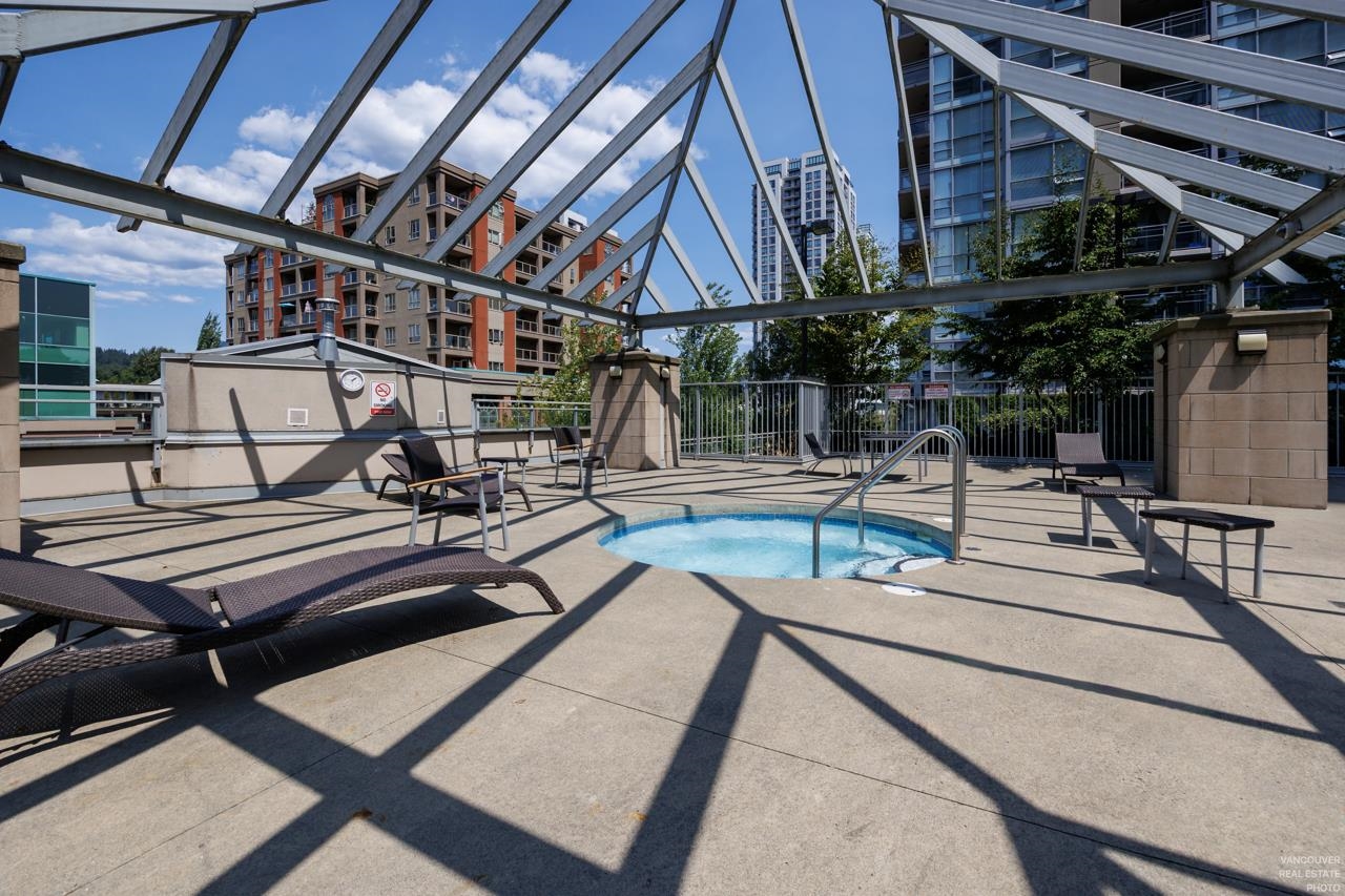 2606 2968 GLEN DRIVE, #2606