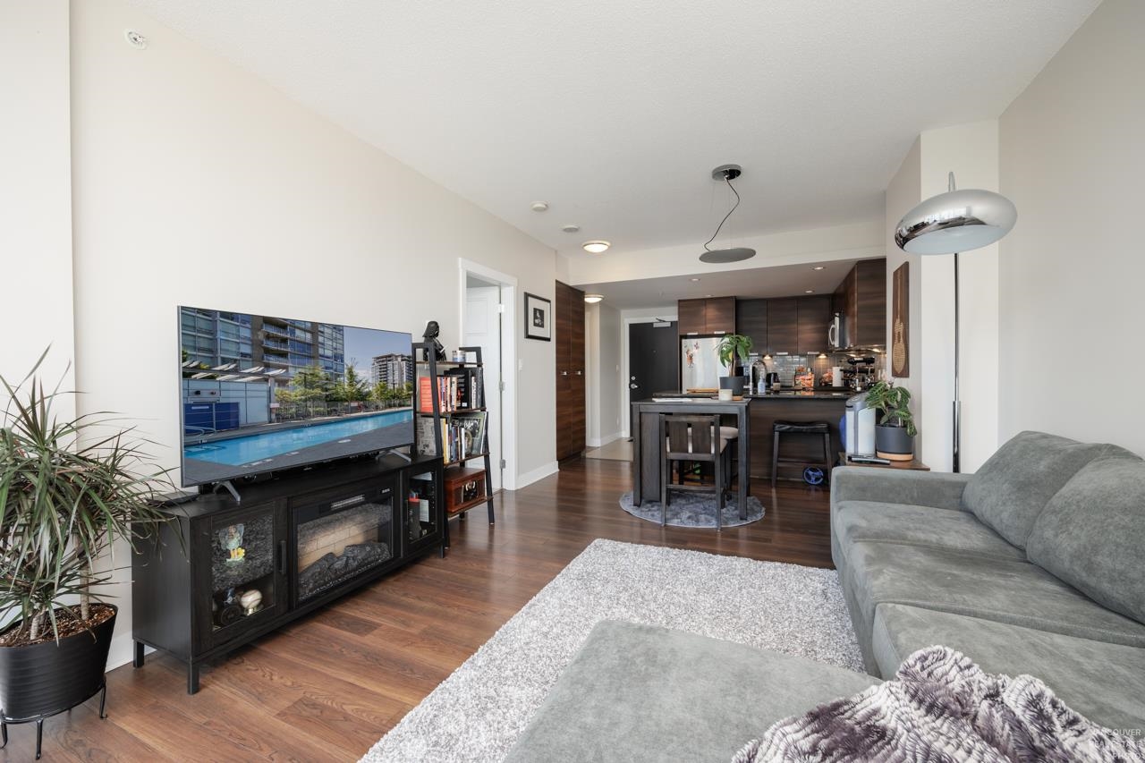 2606 2968 GLEN DRIVE, #2606