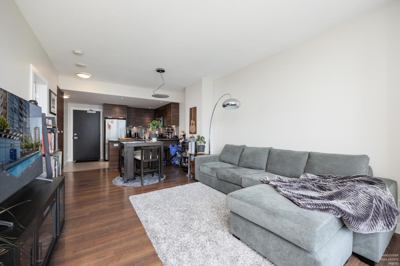 2606 2968 GLEN DRIVE, #2606
