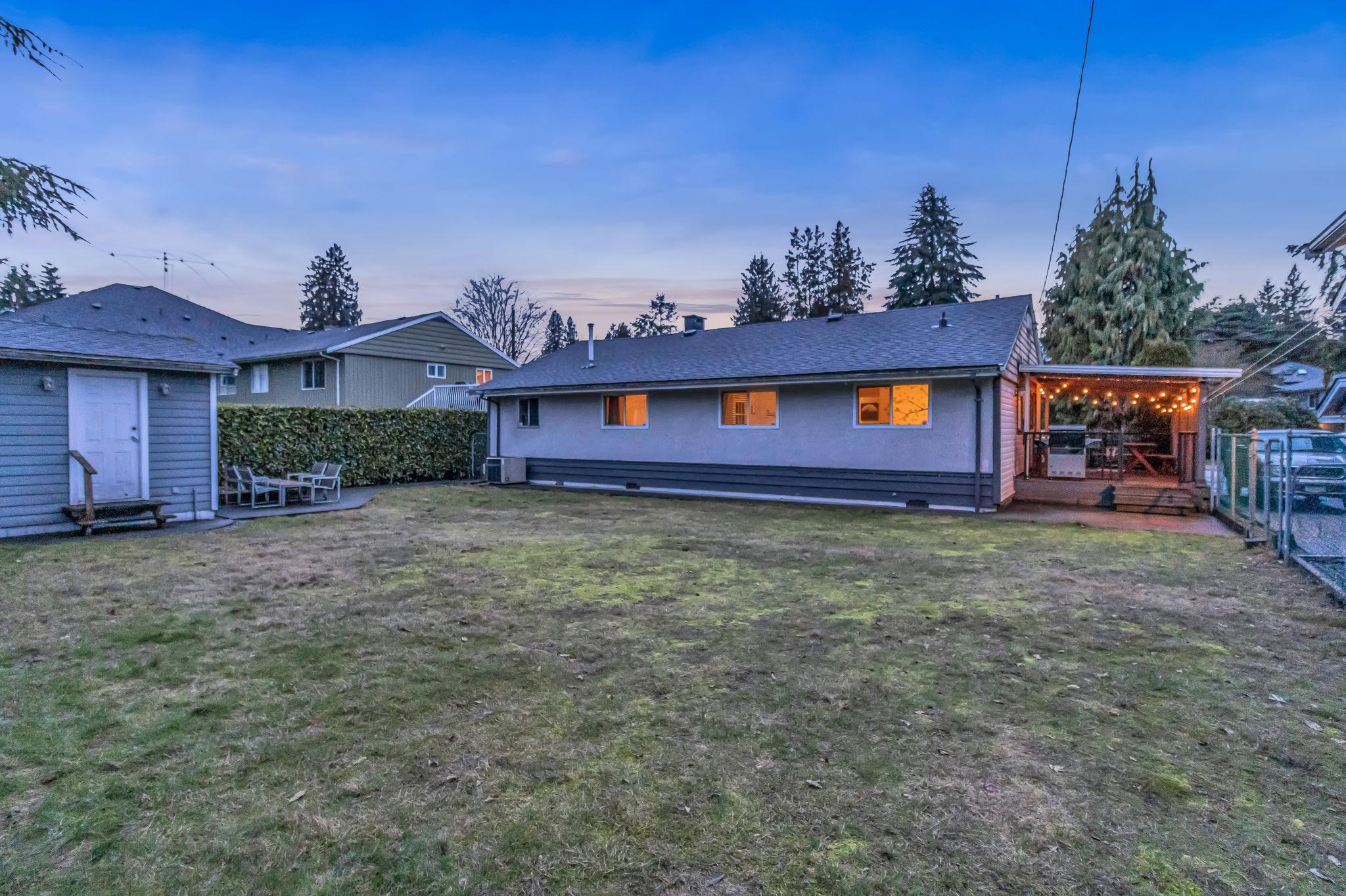 2942 LARCH WAY
