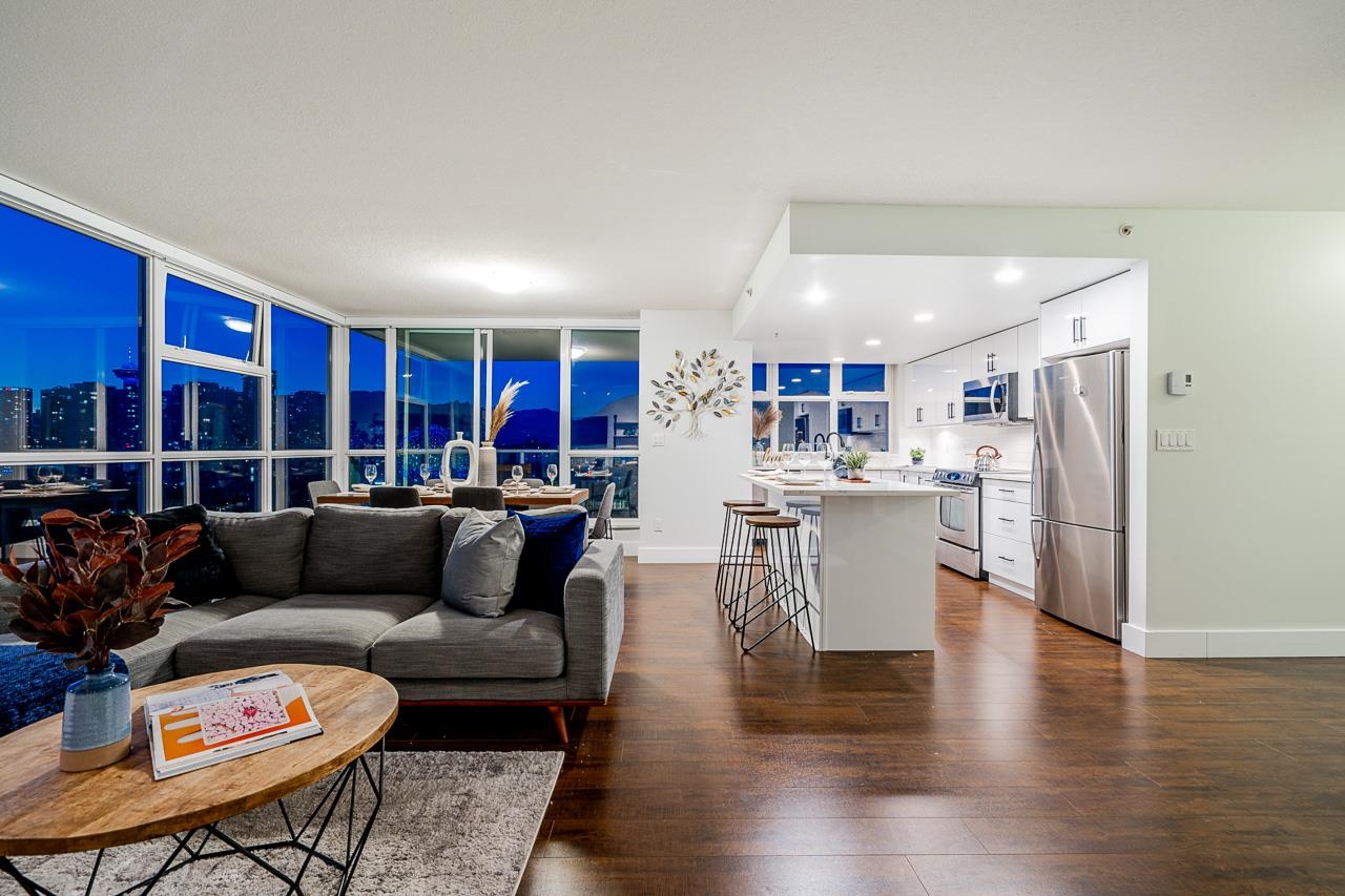 1306 125 MILROSS AVENUE, #1306