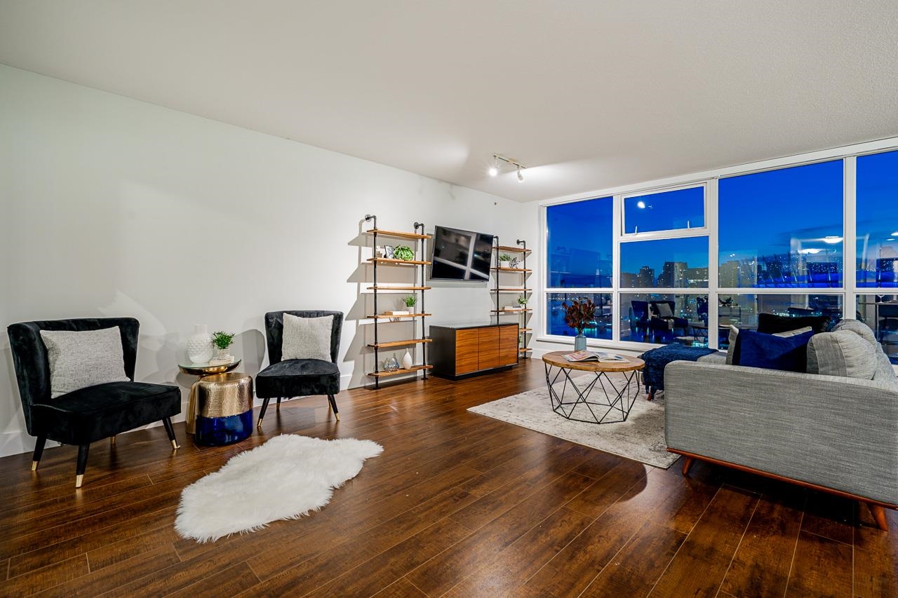1306 125 MILROSS AVENUE, #1306