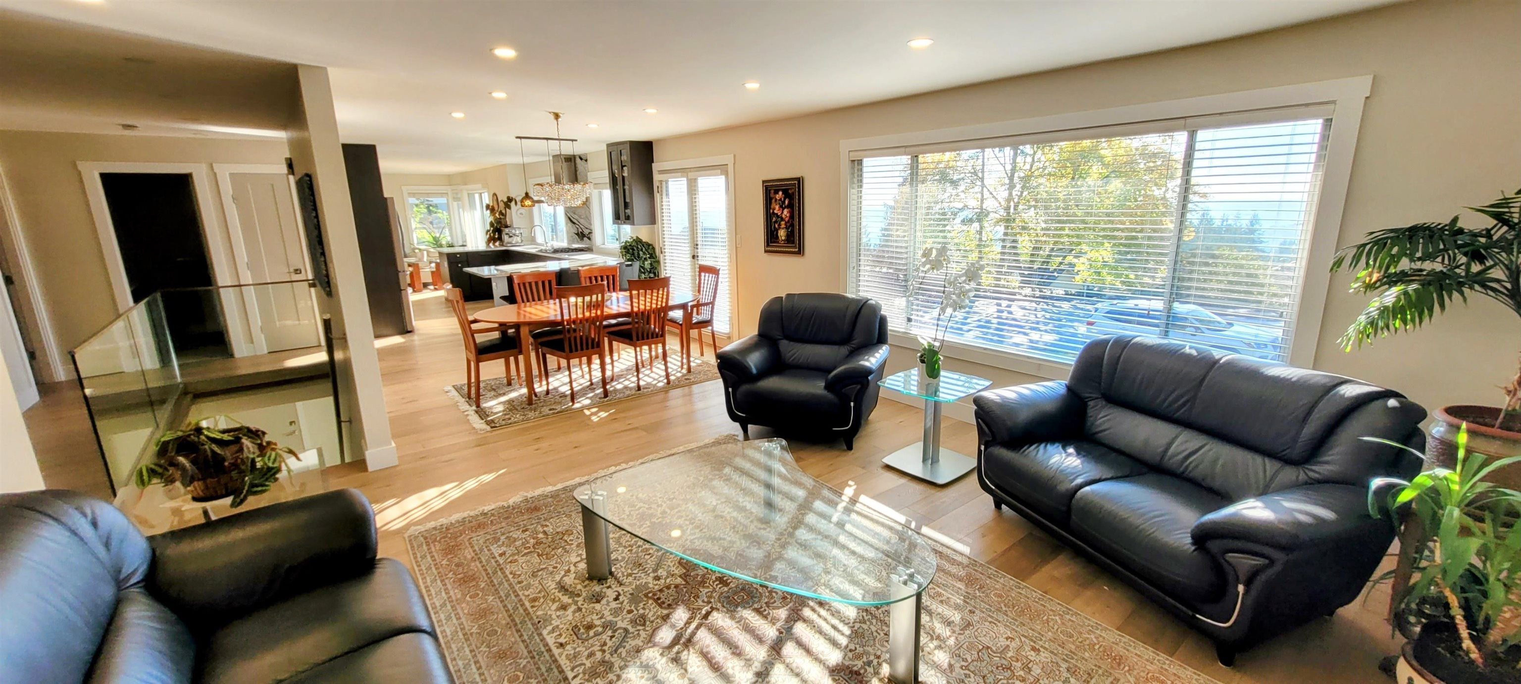 394 VENTURA CRESCENT