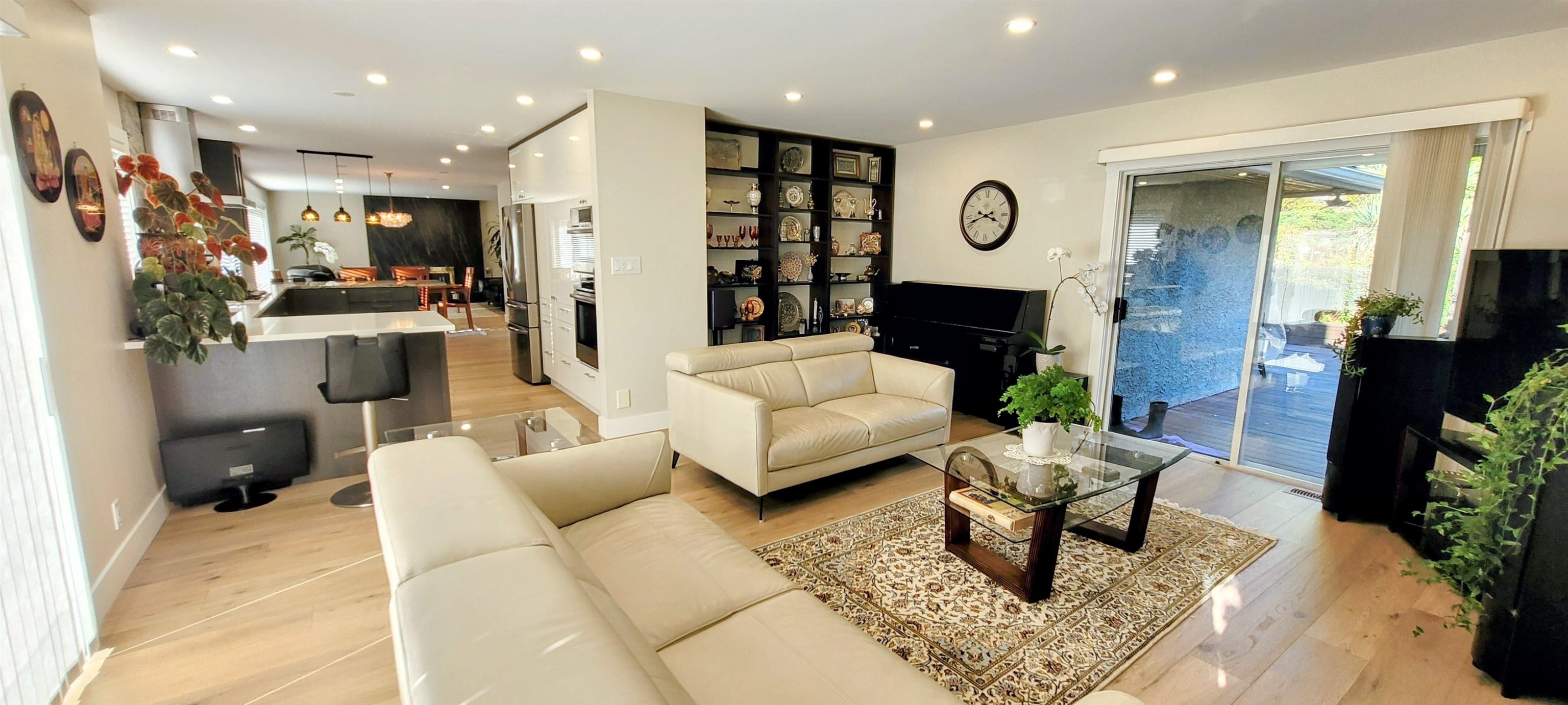 394 VENTURA CRESCENT