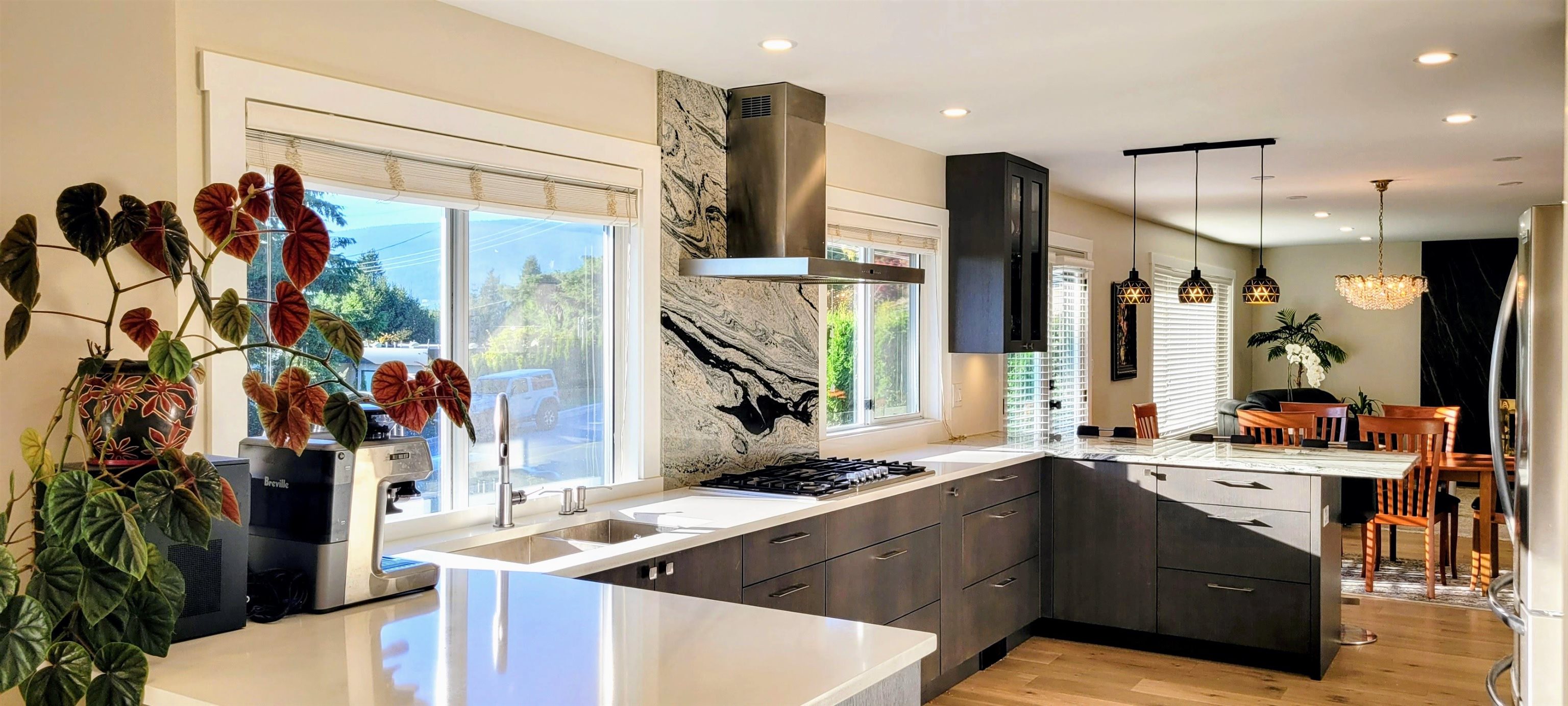394 VENTURA CRESCENT