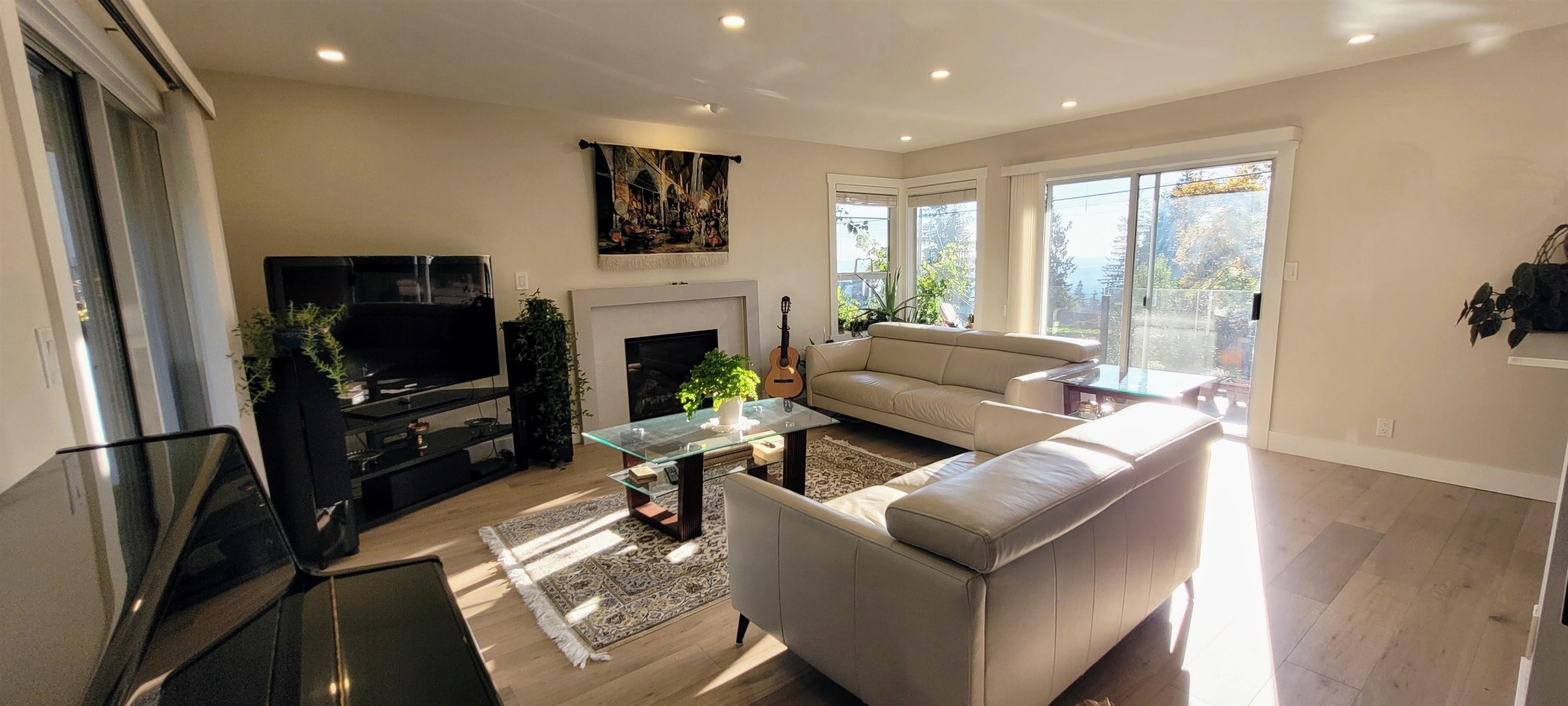 394 VENTURA CRESCENT