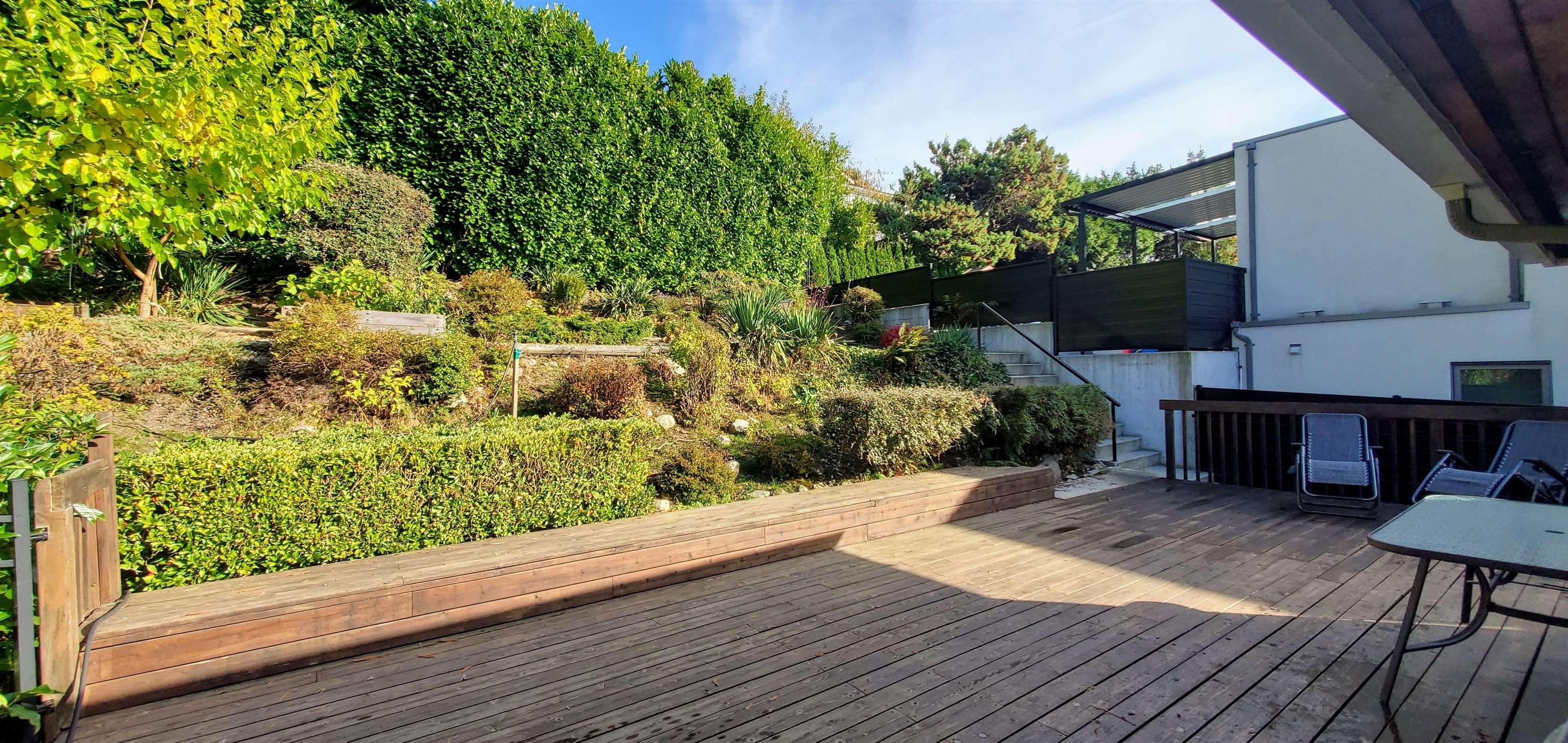 394 VENTURA CRESCENT