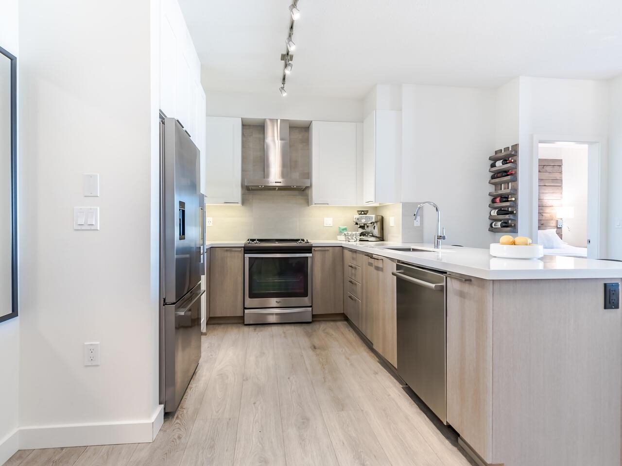 402 611 REGAN AVENUE, #402