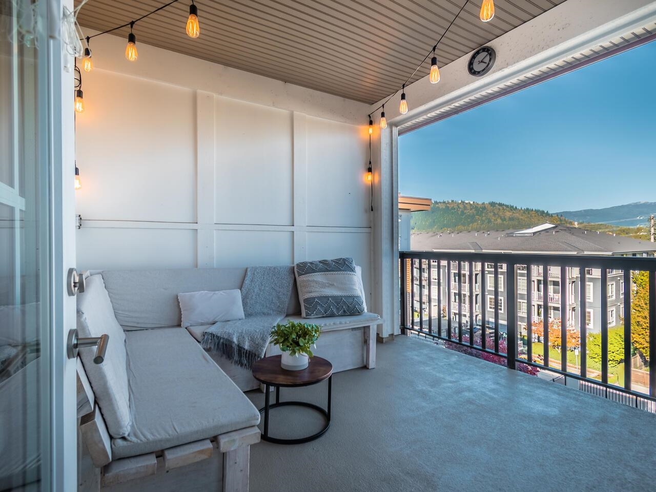 402 611 REGAN AVENUE, #402
