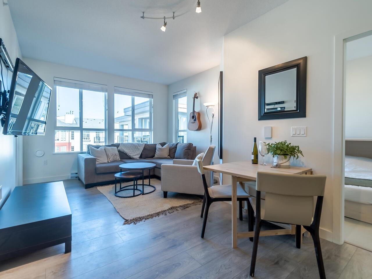 402 611 REGAN AVENUE, #402