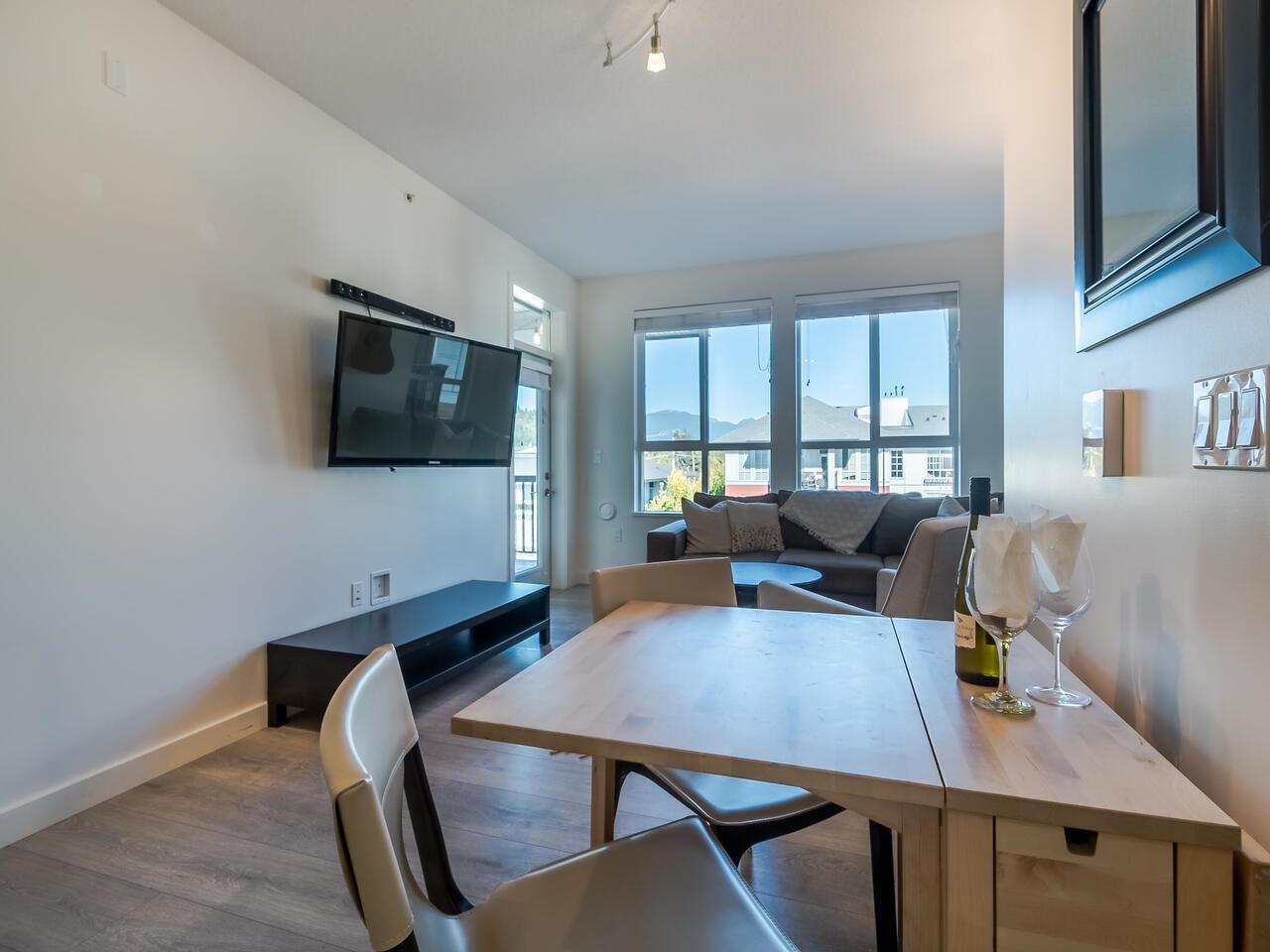 402 611 REGAN AVENUE, #402