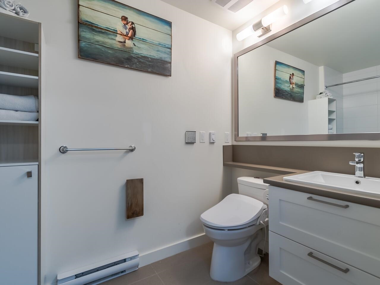 402 611 REGAN AVENUE, #402