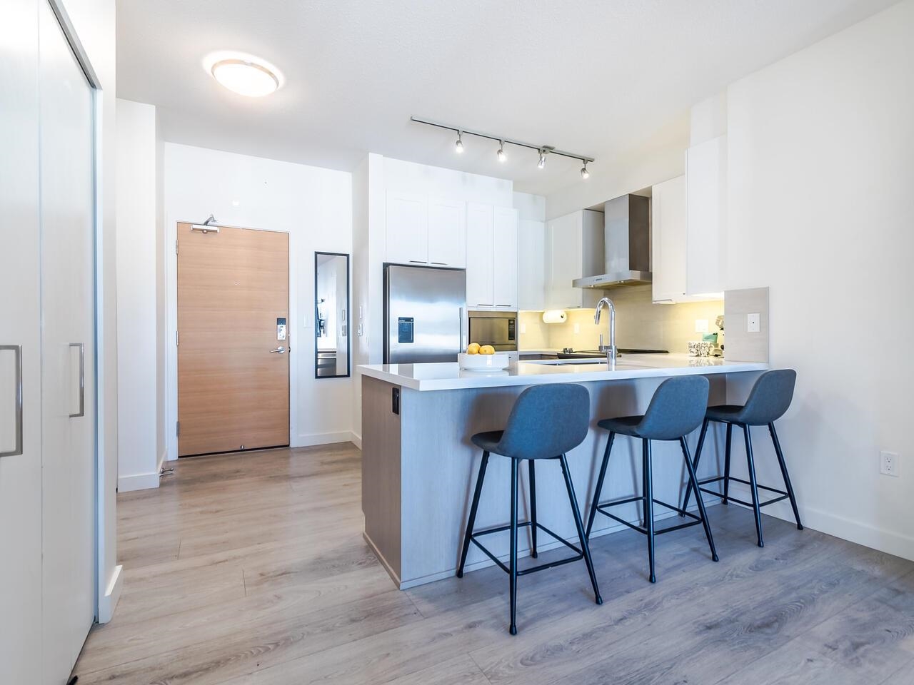 402 611 REGAN AVENUE, #402
