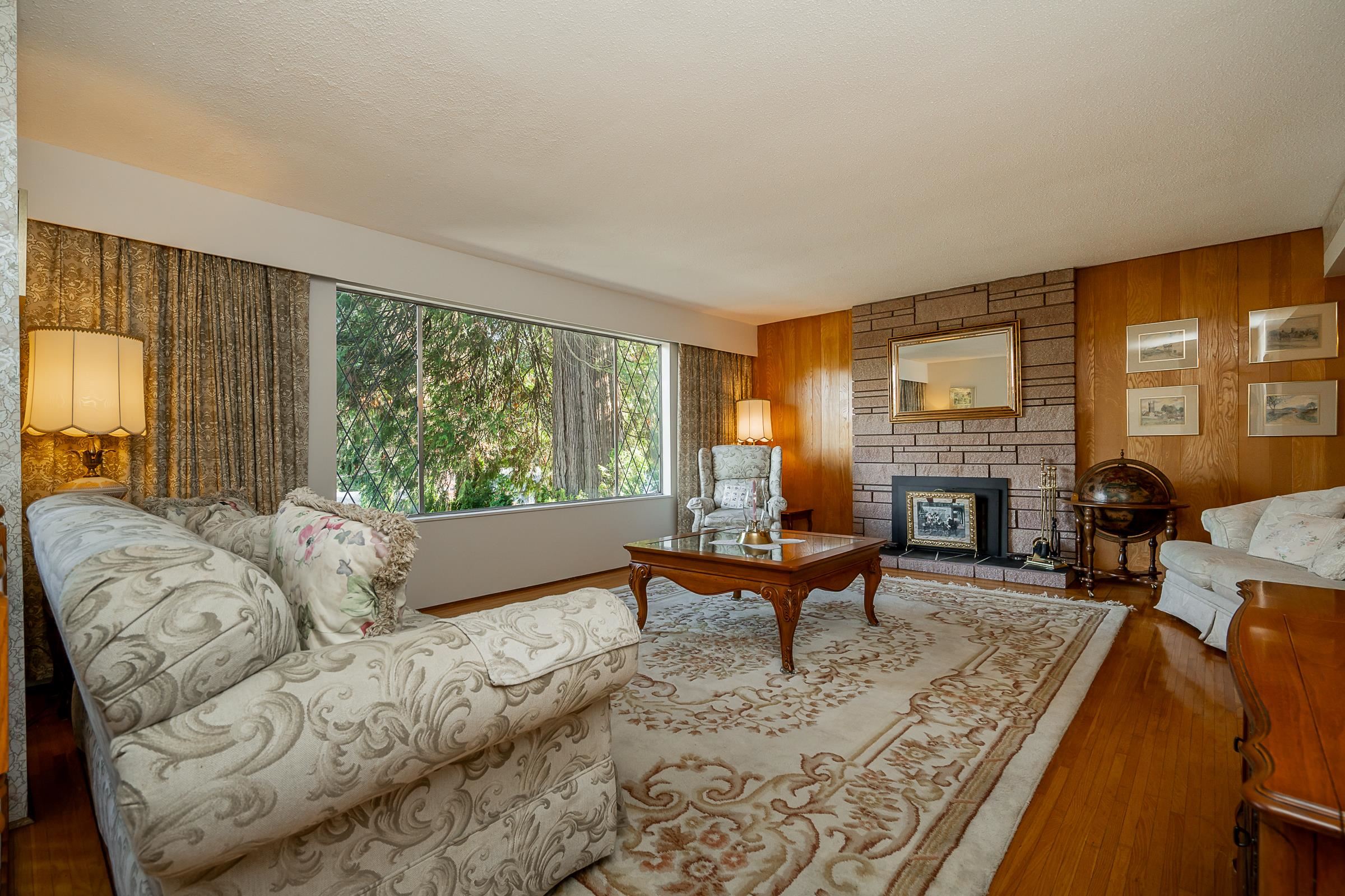 201 CLEARVIEW DRIVE