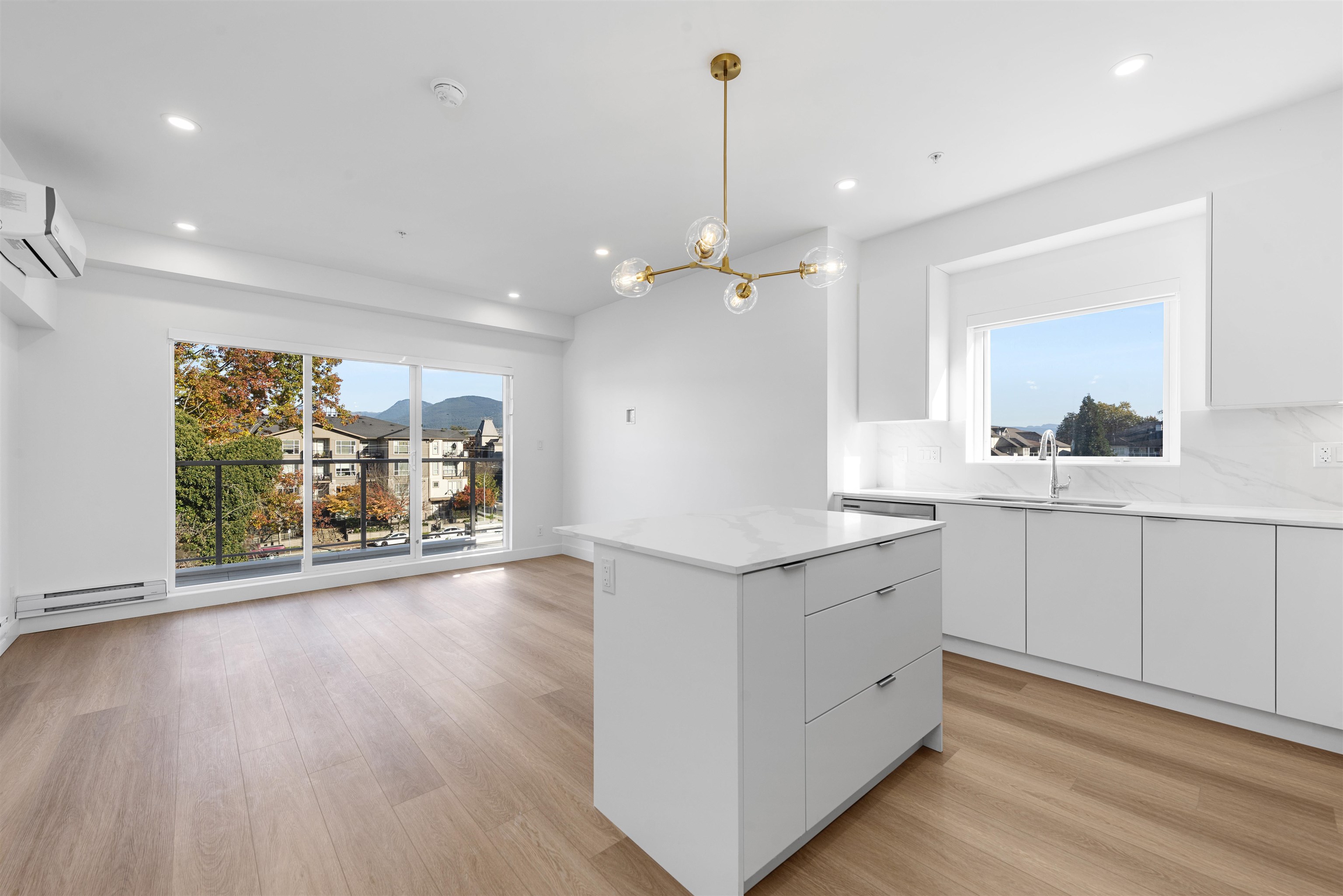 401 2331 KELLY AVENUE, #401