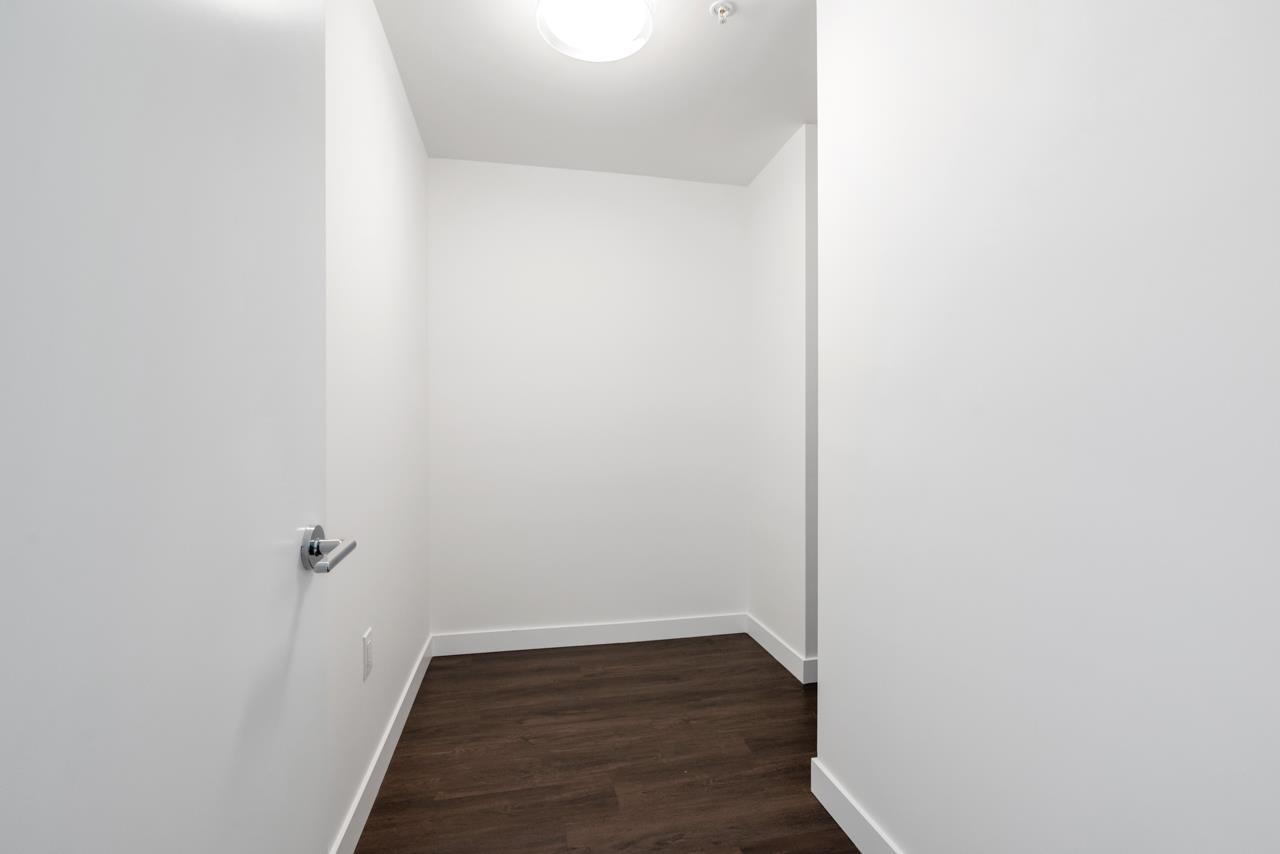 300 2446 SHAUGHNESSY STREET, #300