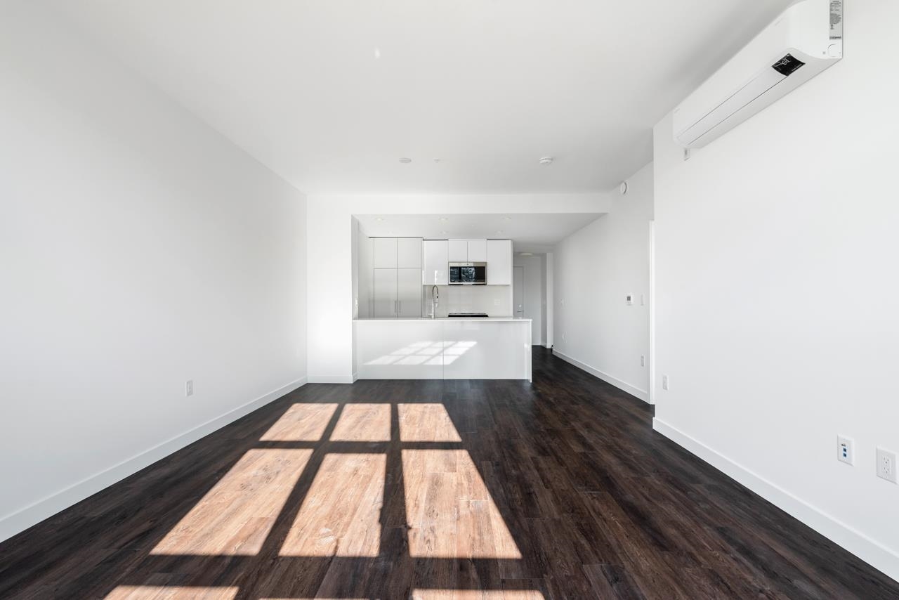 300 2446 SHAUGHNESSY STREET, #300