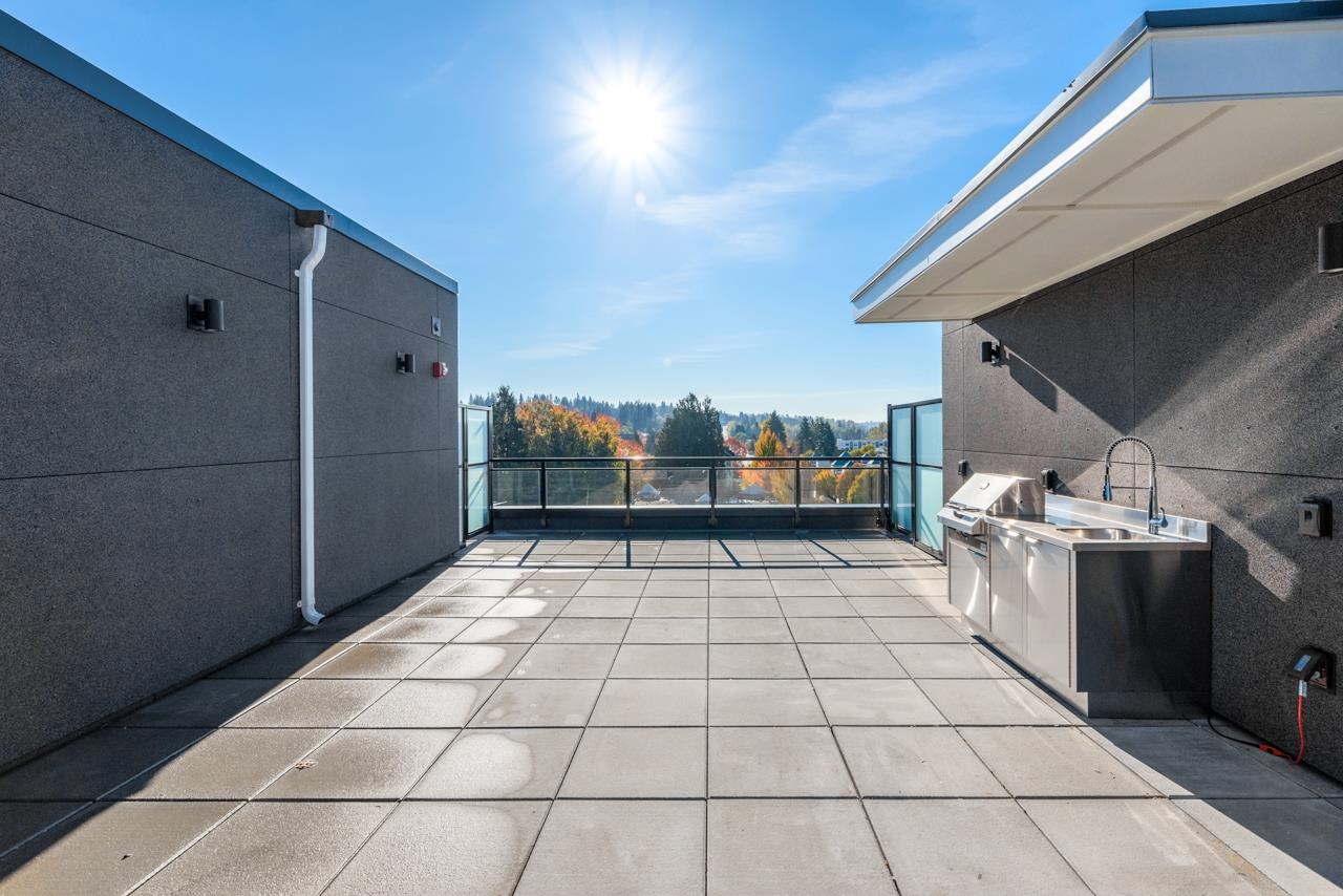 300 2446 SHAUGHNESSY STREET, #300