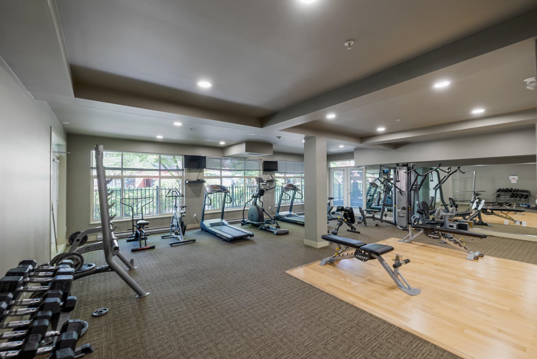 219 2477 KELLY AVENUE, #219
