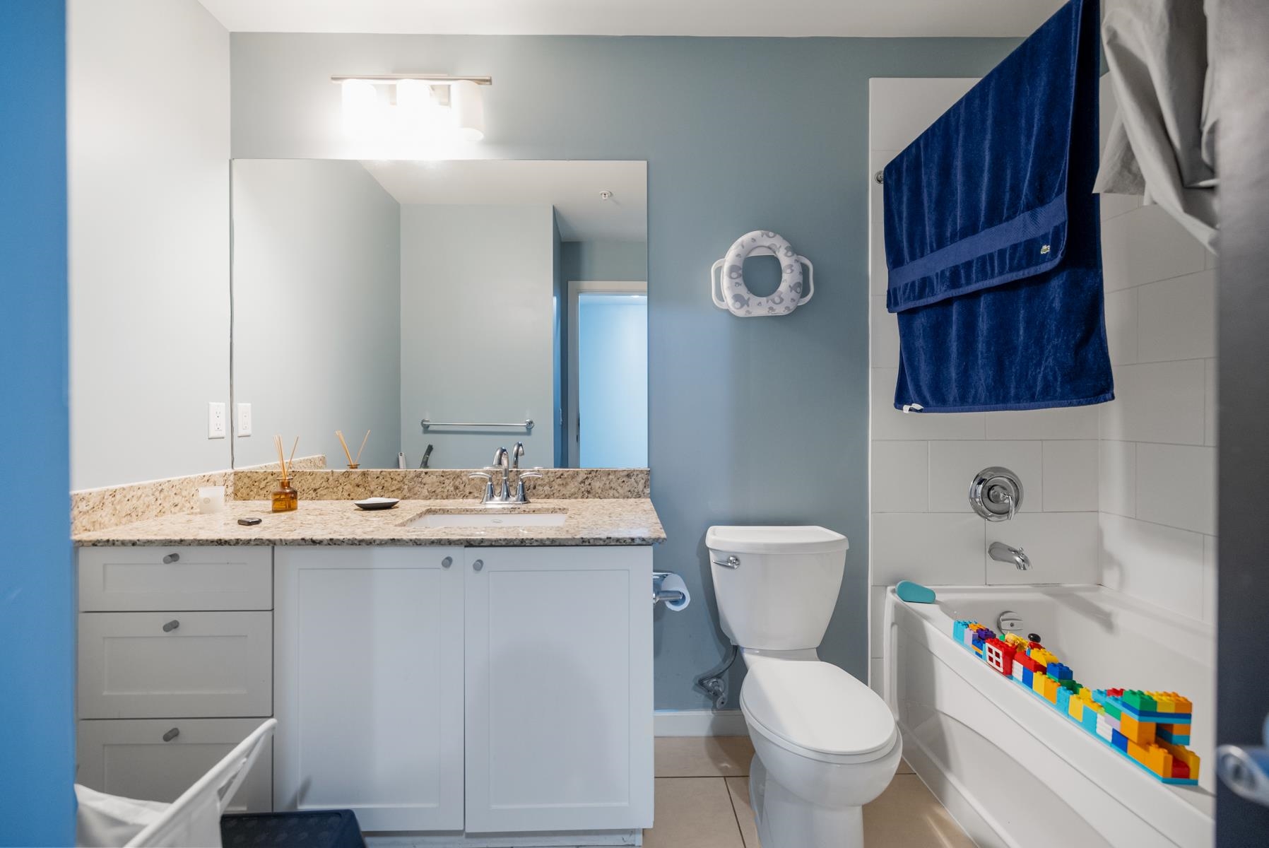 219 2477 KELLY AVENUE, #219