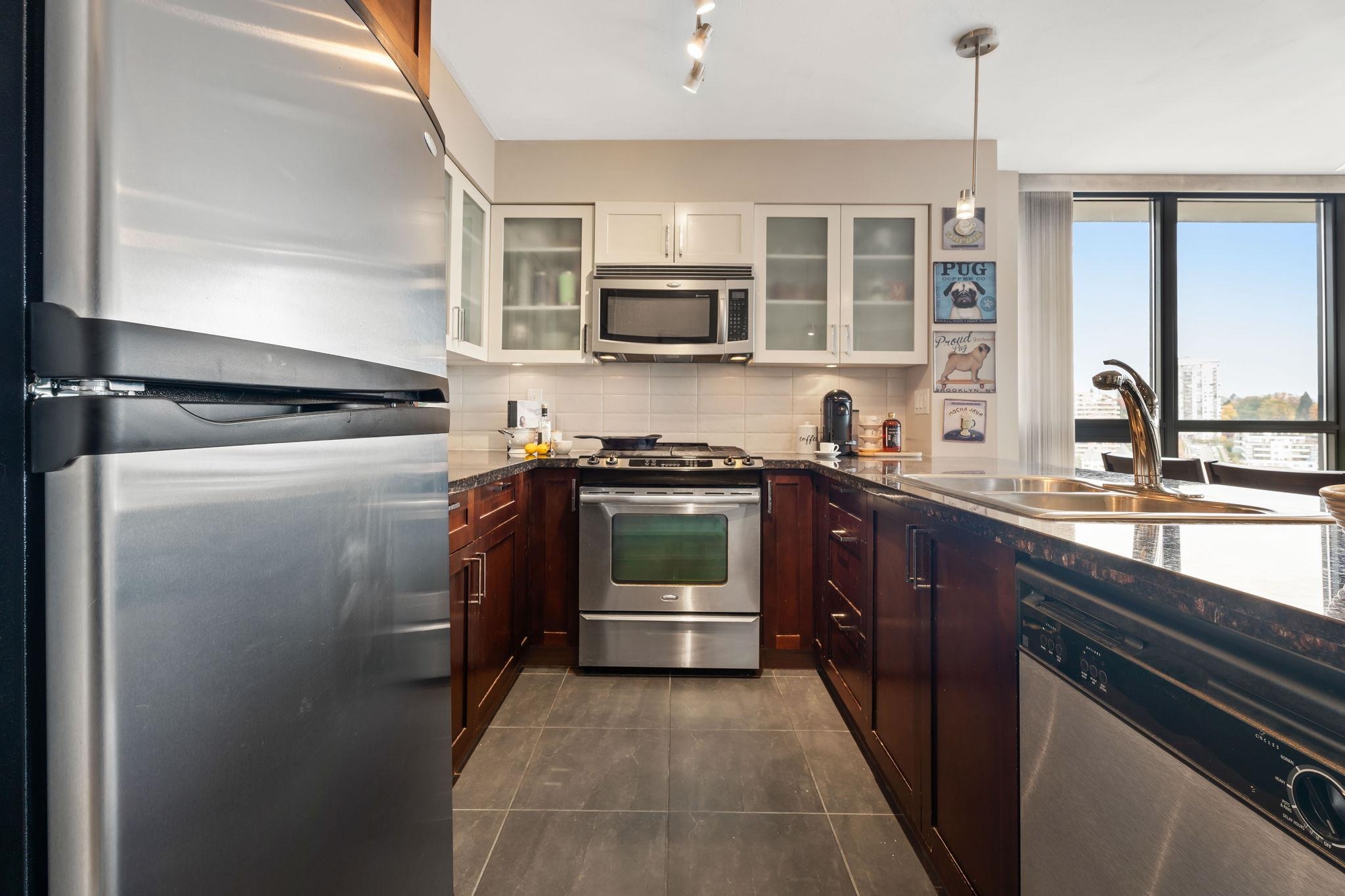 1401 1 RENAISSANCE SQUARE, #1401
