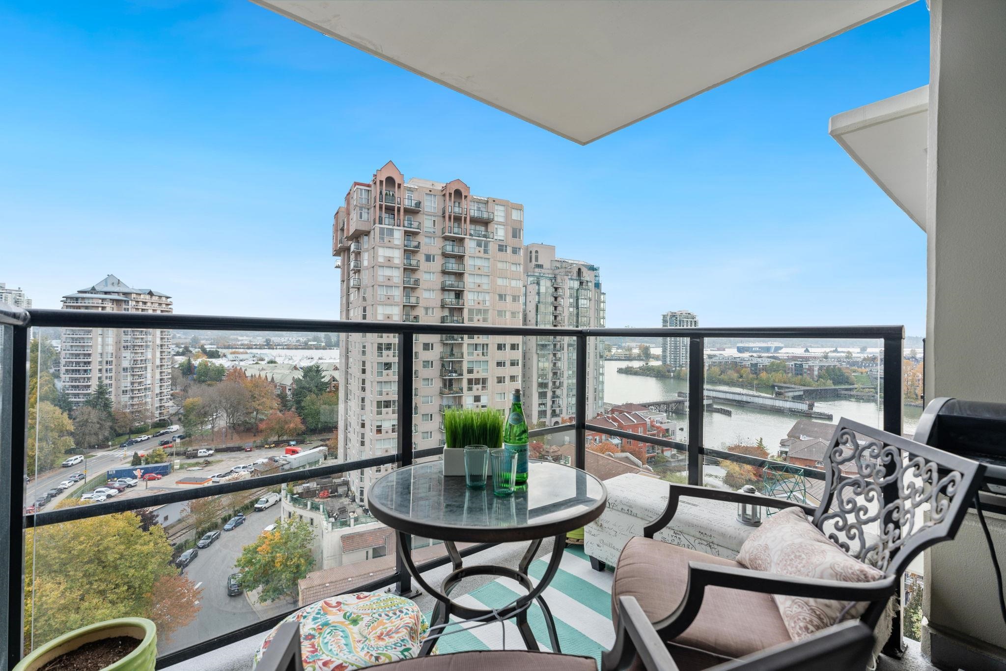 1401 1 RENAISSANCE SQUARE, #1401