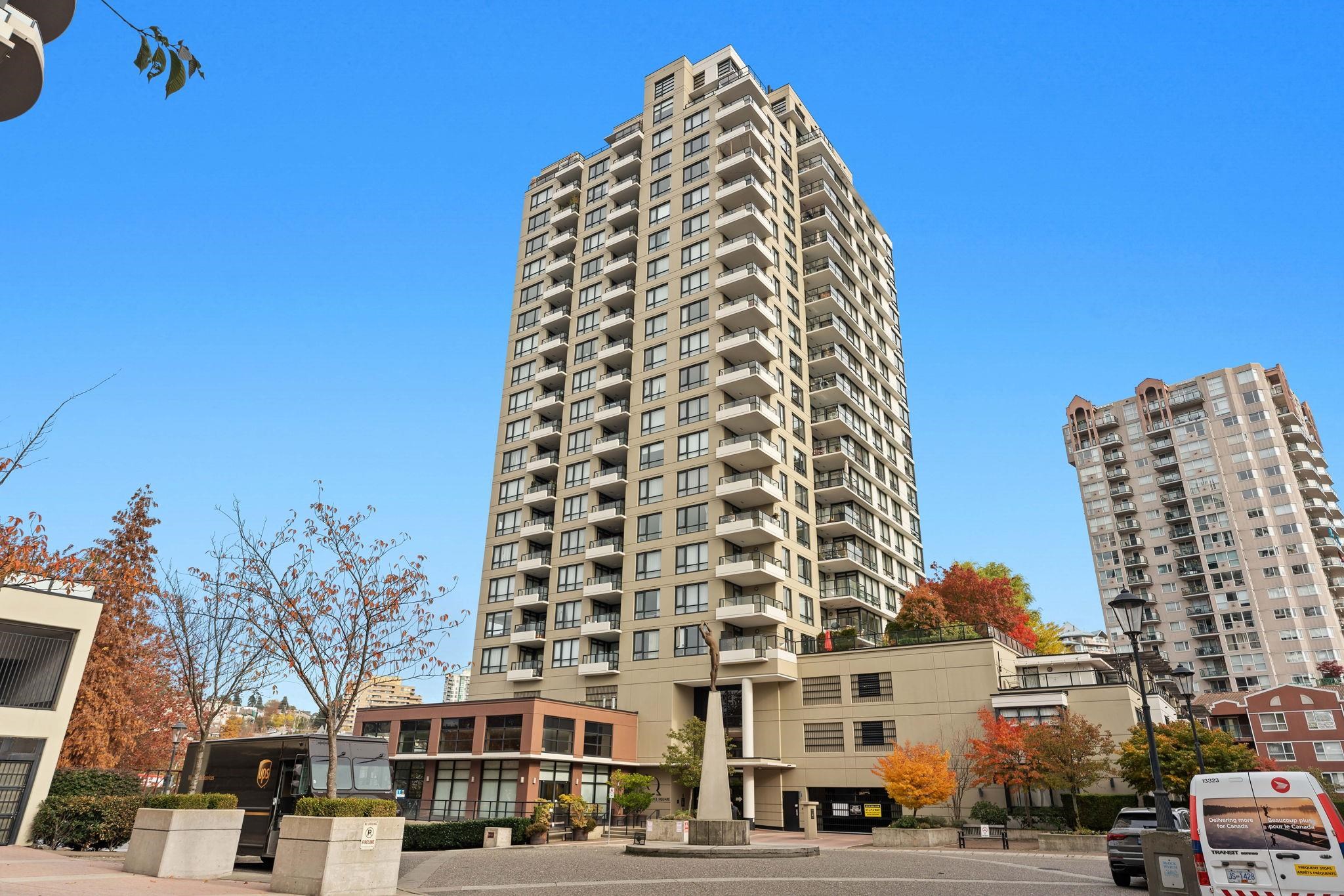1401 1 RENAISSANCE SQUARE, #1401