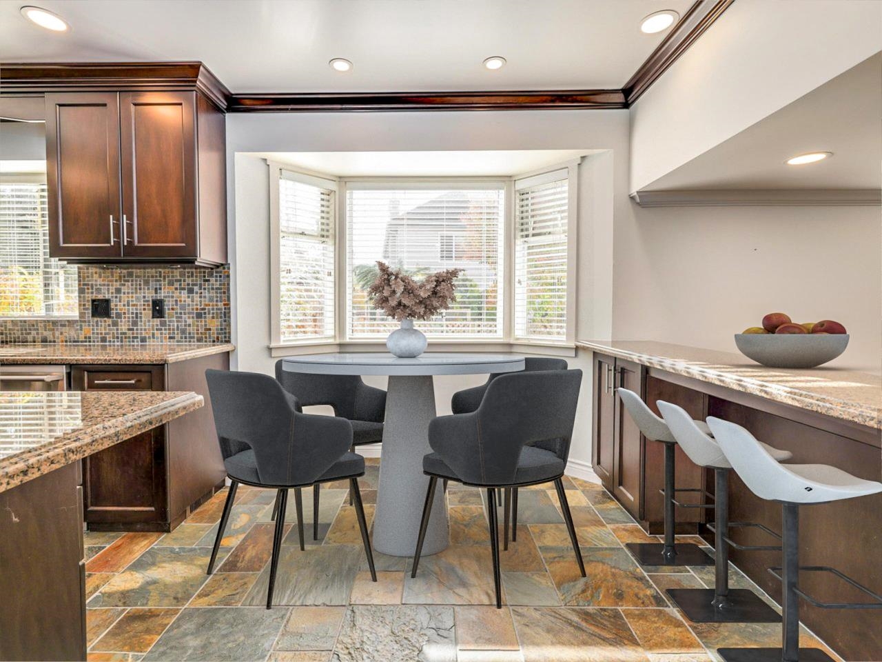 5007 LINDEN DRIVE