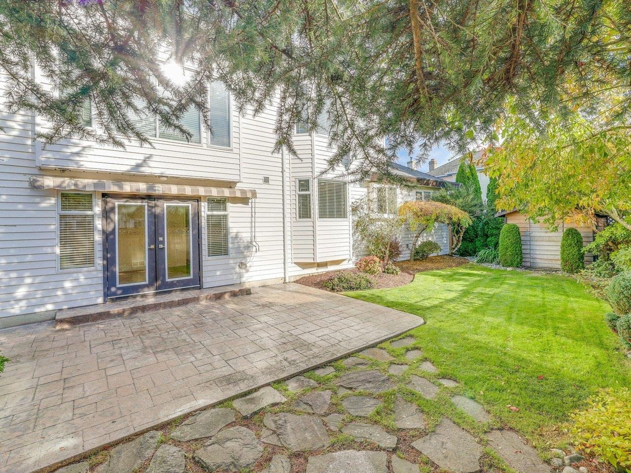 5007 LINDEN DRIVE