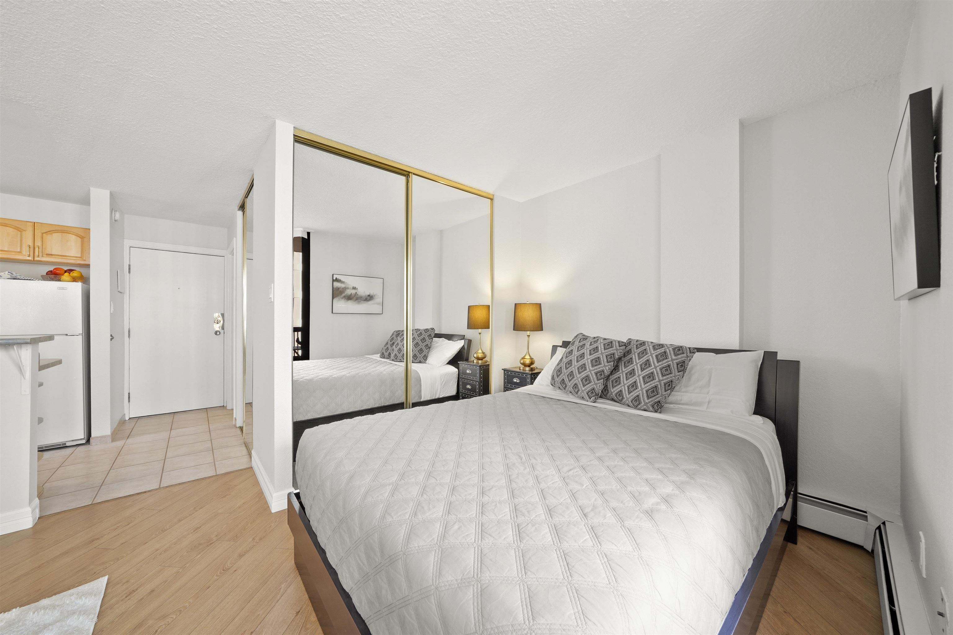 512 1333 HORNBY STREET, #512