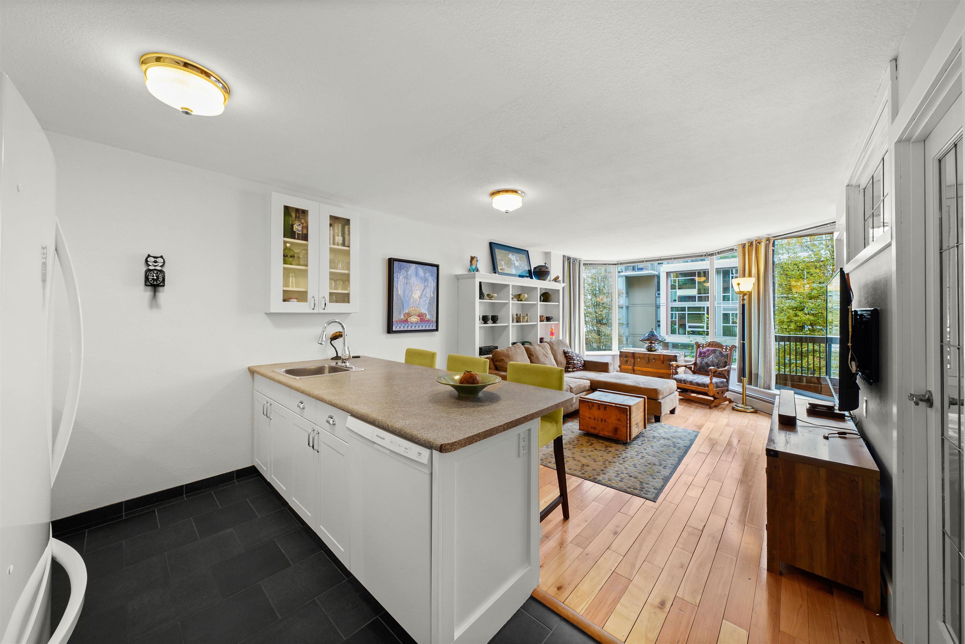 303 1333 HORNBY STREET, #303