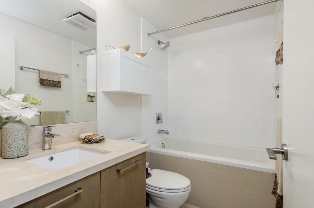 2205 3080 LINCOLN AVENUE, #2205