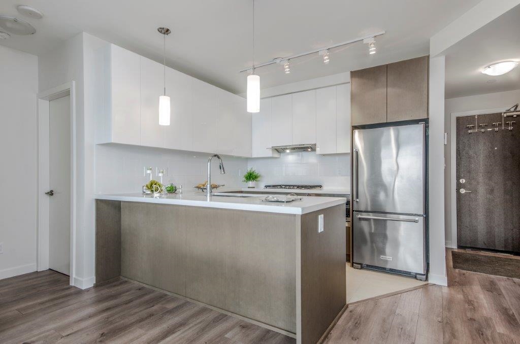 2205 3080 LINCOLN AVENUE, #2205