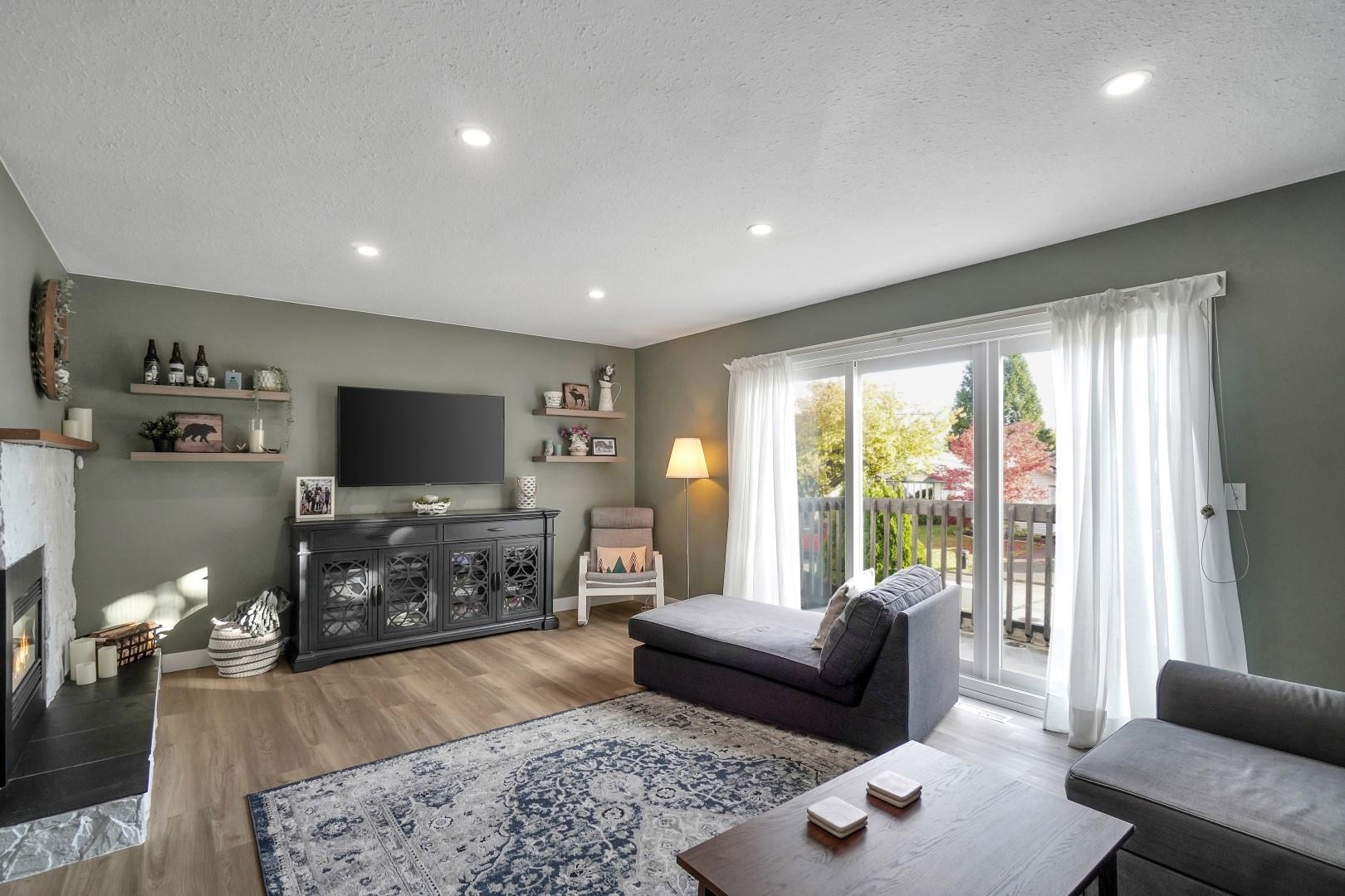 23405 SANDPIPER AVENUE