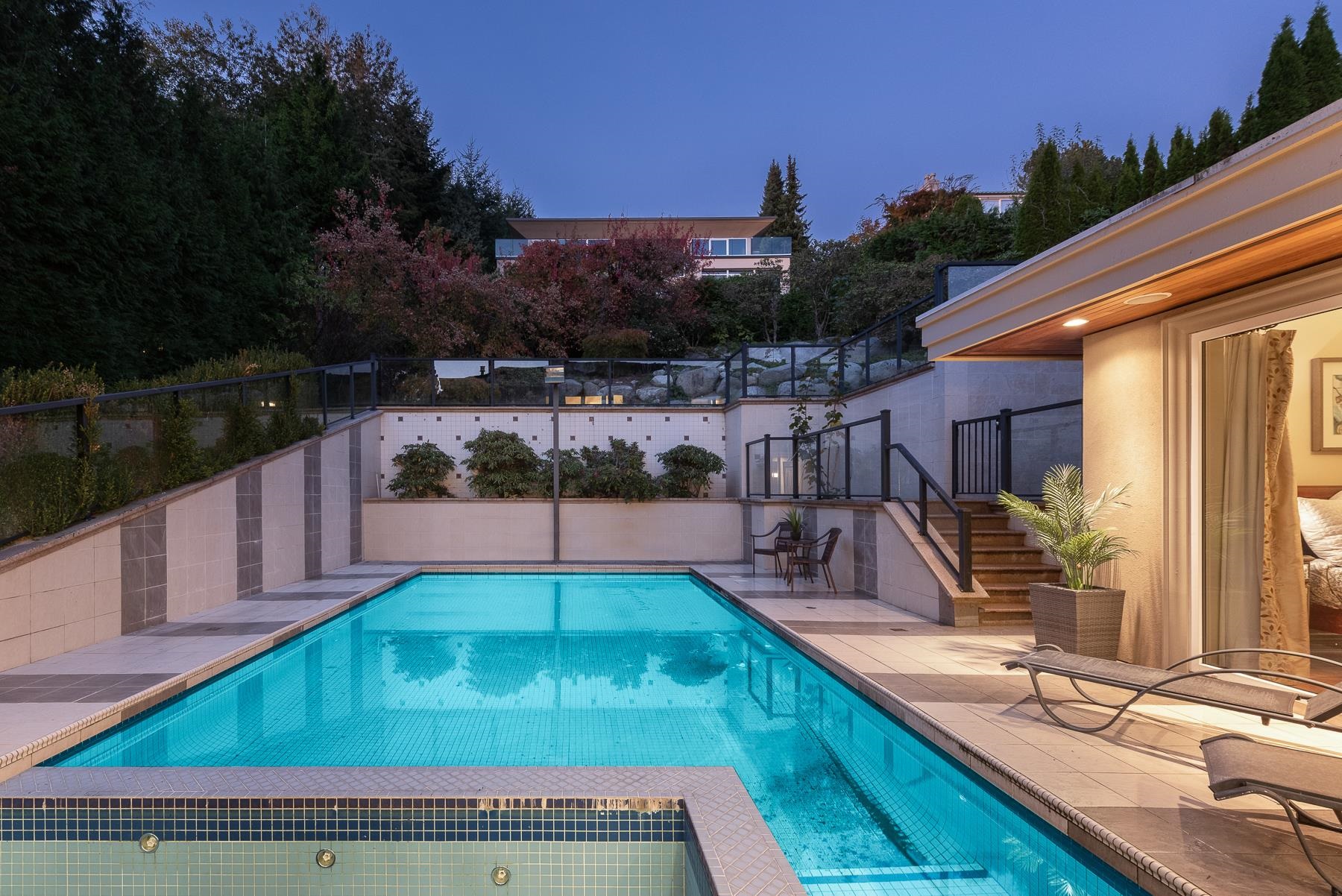 2533 WESTHILL DRIVE