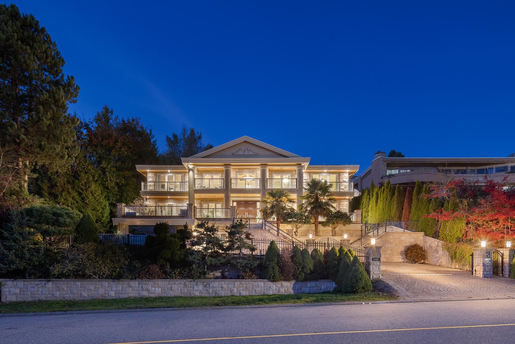 2533 WESTHILL DRIVE