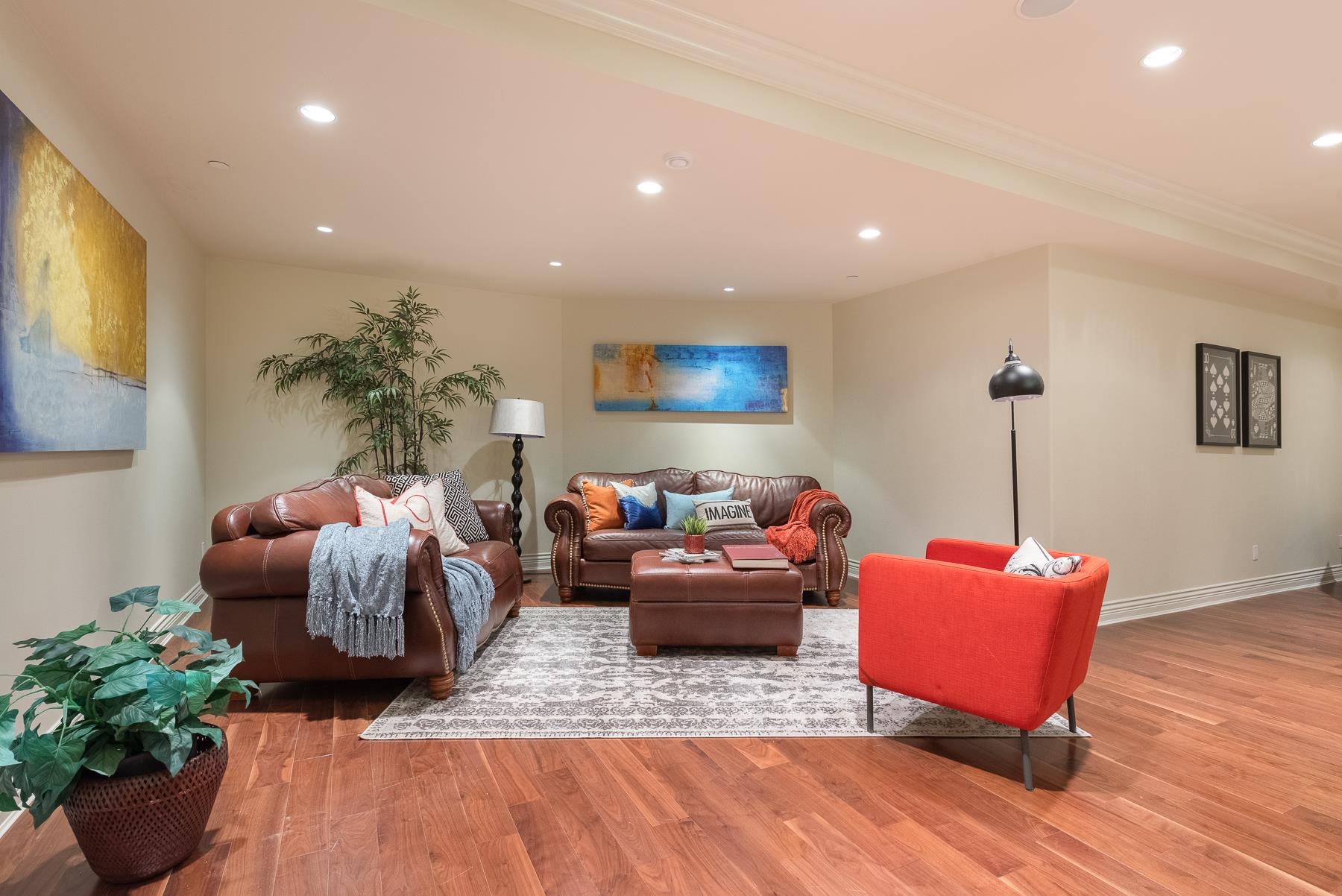 2533 WESTHILL DRIVE