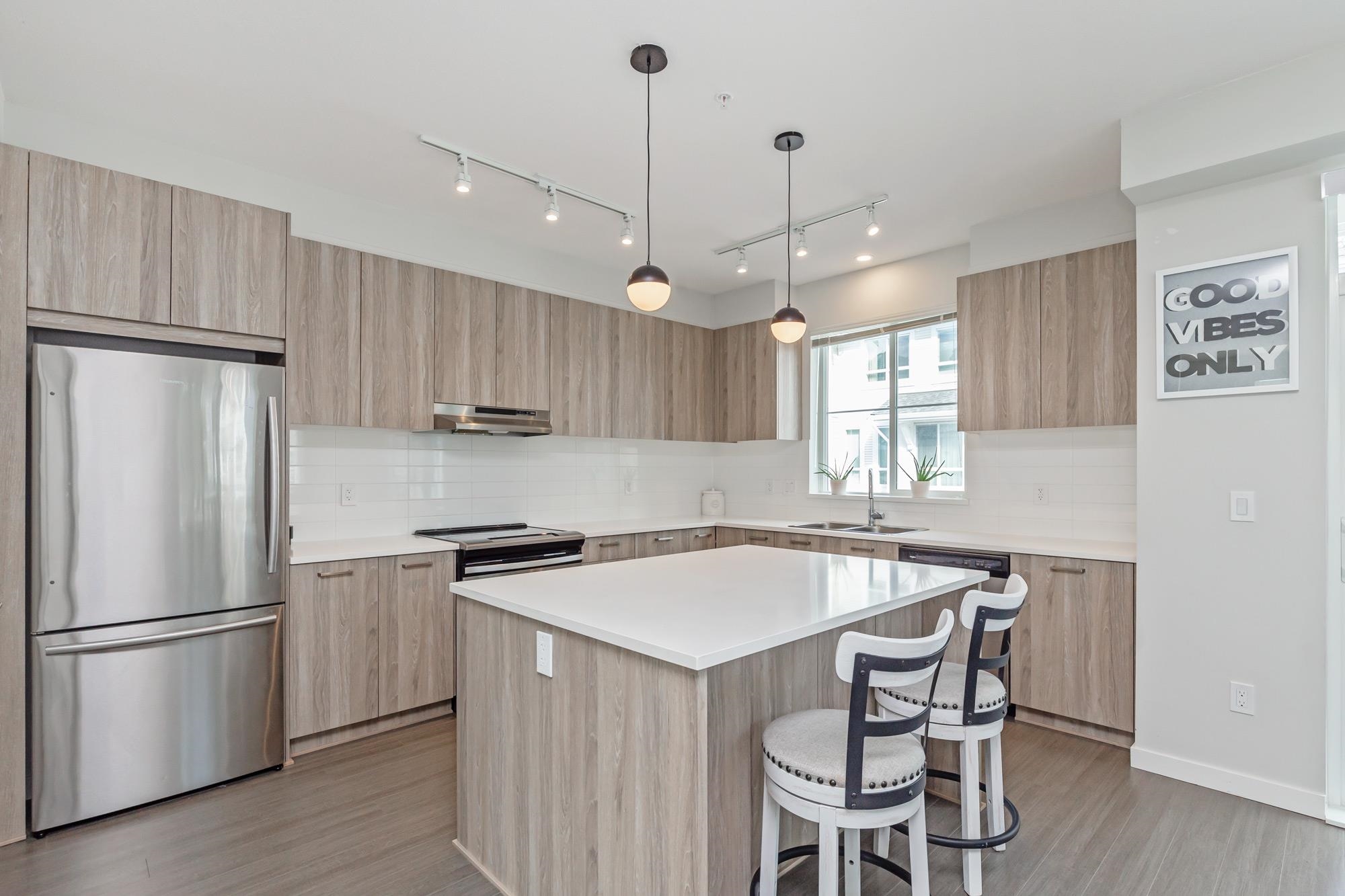 76 8335 NELSON STREET, #76