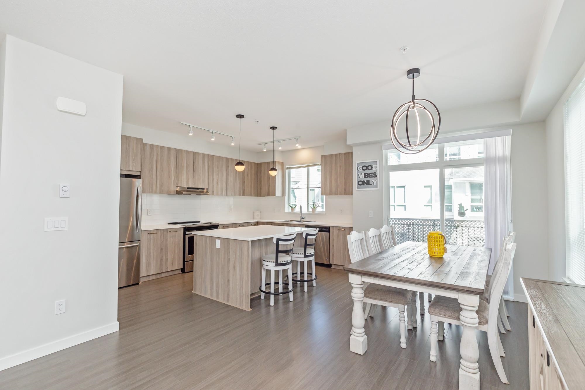 76 8335 NELSON STREET, #76