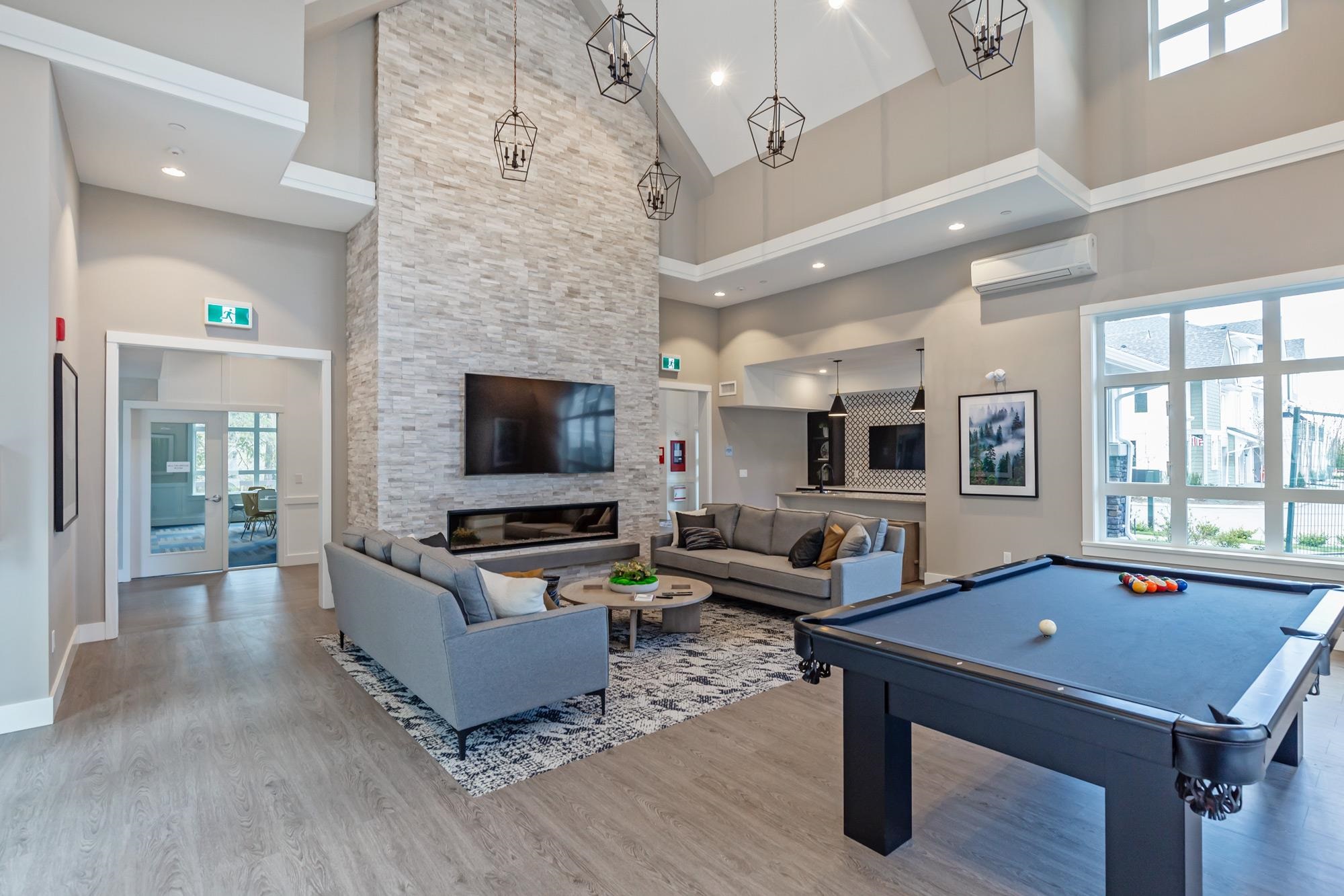76 8335 NELSON STREET, #76
