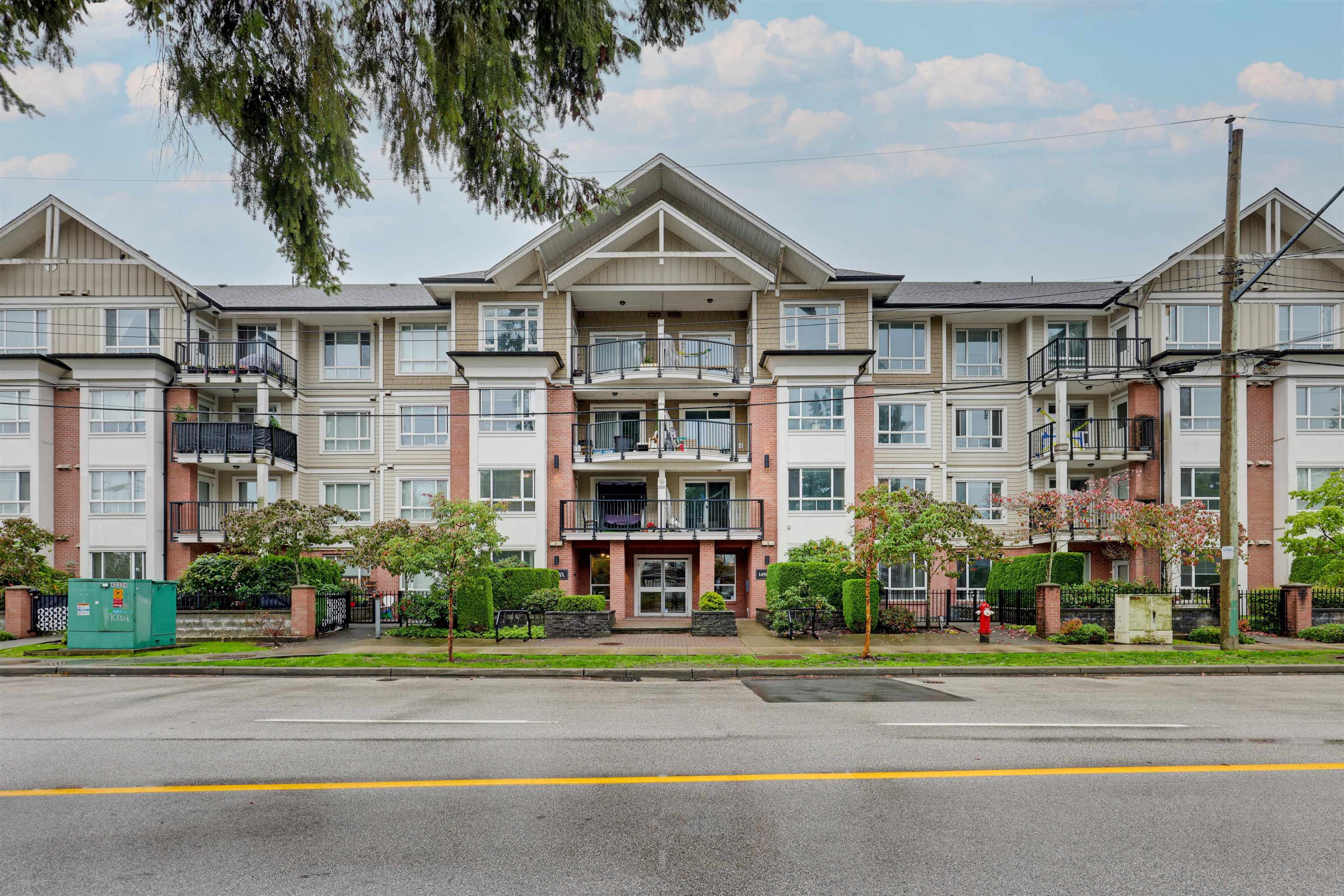 216 14960 102A AVENUE, #216