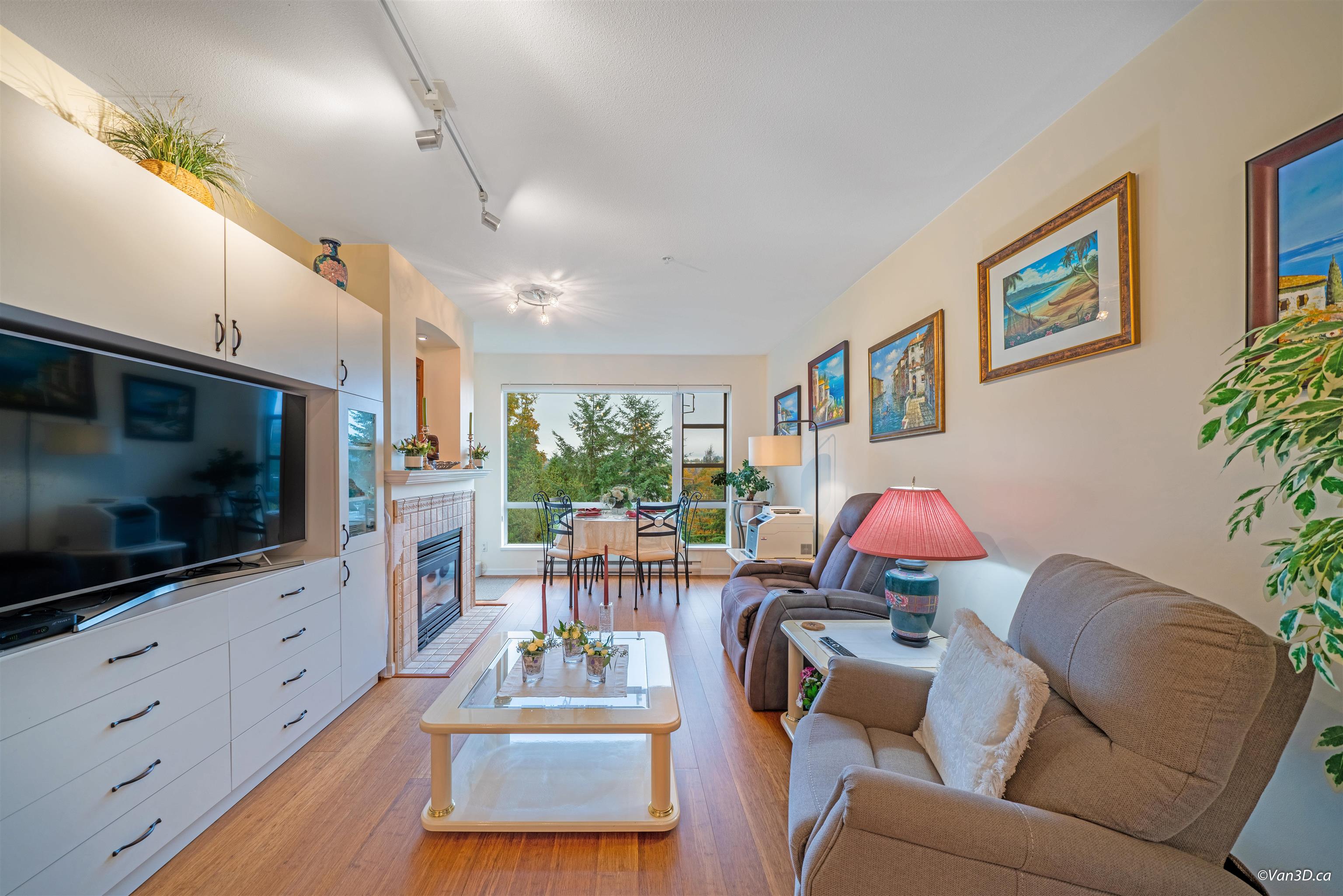 423 3629 DEERCREST DRIVE, #423